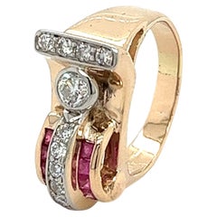 Bague vintage en or 14 carats de style rétro avec diamant taille européenne ancienne et rubis taille baguette