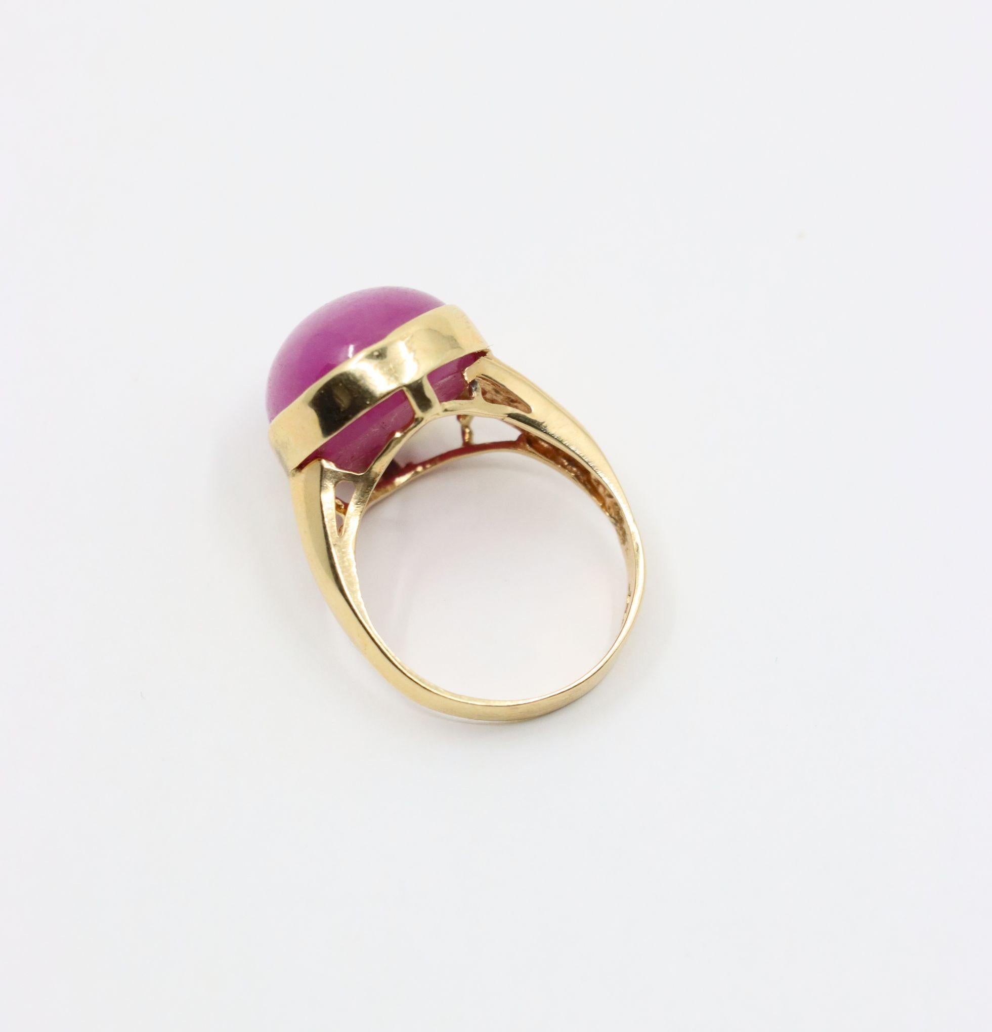 Vintage 14K Gold Ruby Ring For Sale 4
