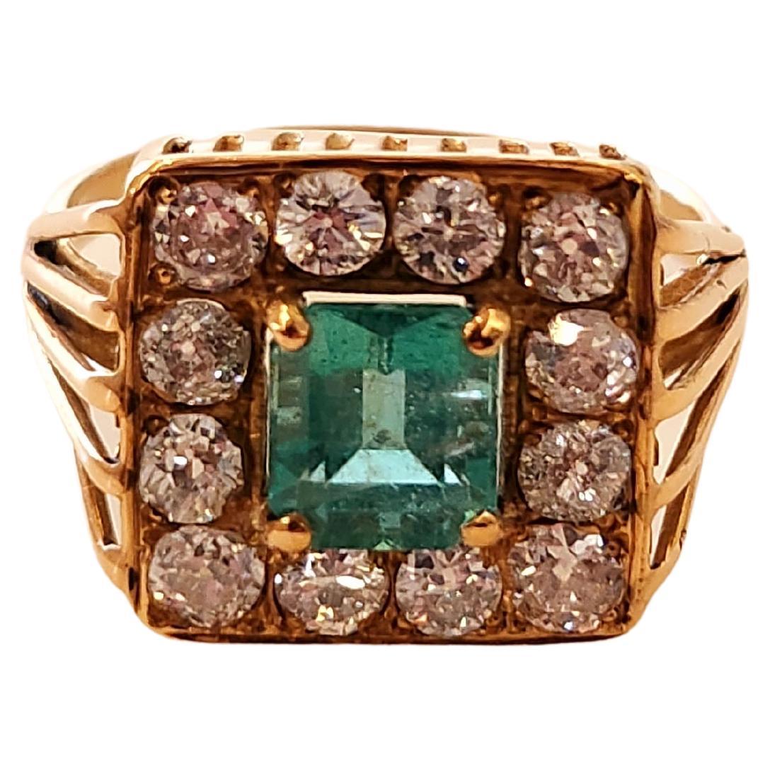 Women's Emerald And Diamond Gold Ring For Sale