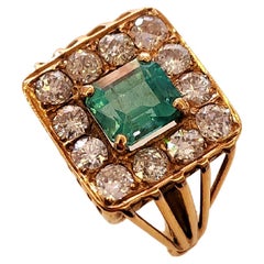 Antique Emerald And Diamond Gold Ring