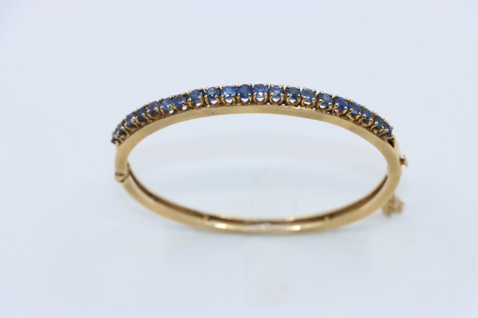 Vintage 14K Gold Sapphires Bangle Bracelet For Sale 5