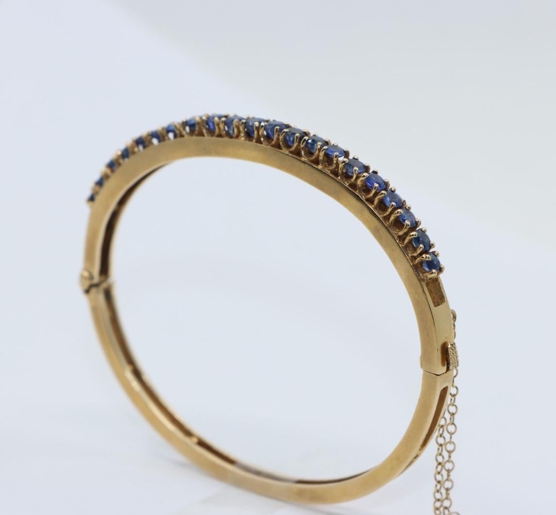 Vintage 14K Gold Sapphires Bangle Bracelet For Sale 2