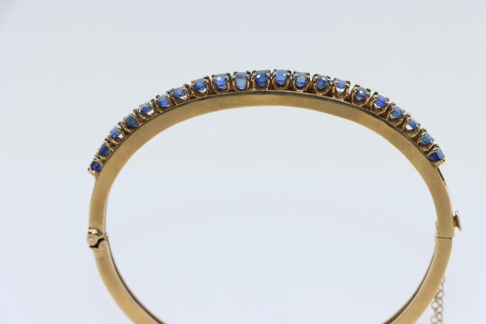 Vintage 14K Gold Sapphires Bangle Bracelet For Sale 4