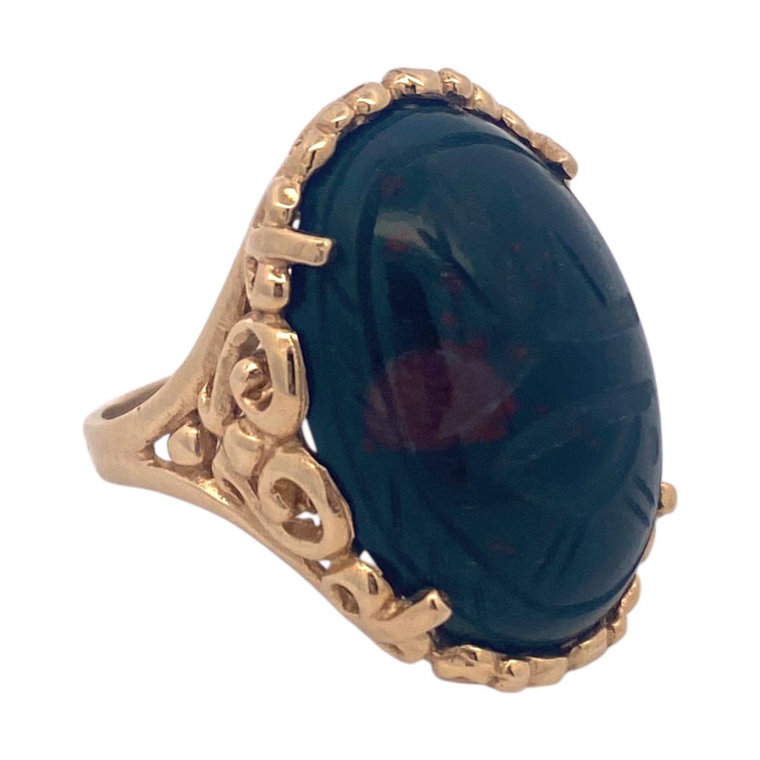 Néo-égyptien Vintage 14K Gold Scarab Bloodstone Cabochon Ring en vente