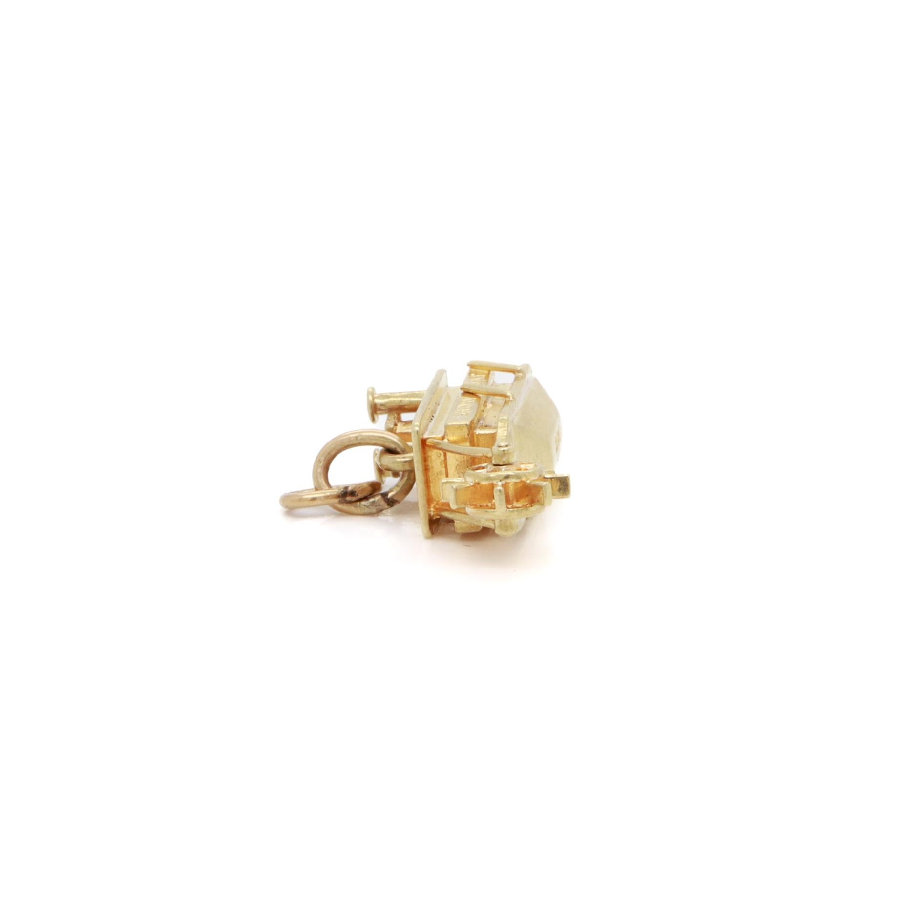 Vintage 14K Gold Steamboat with Paddlewheel Charm for a Charm Bracelet For Sale 5