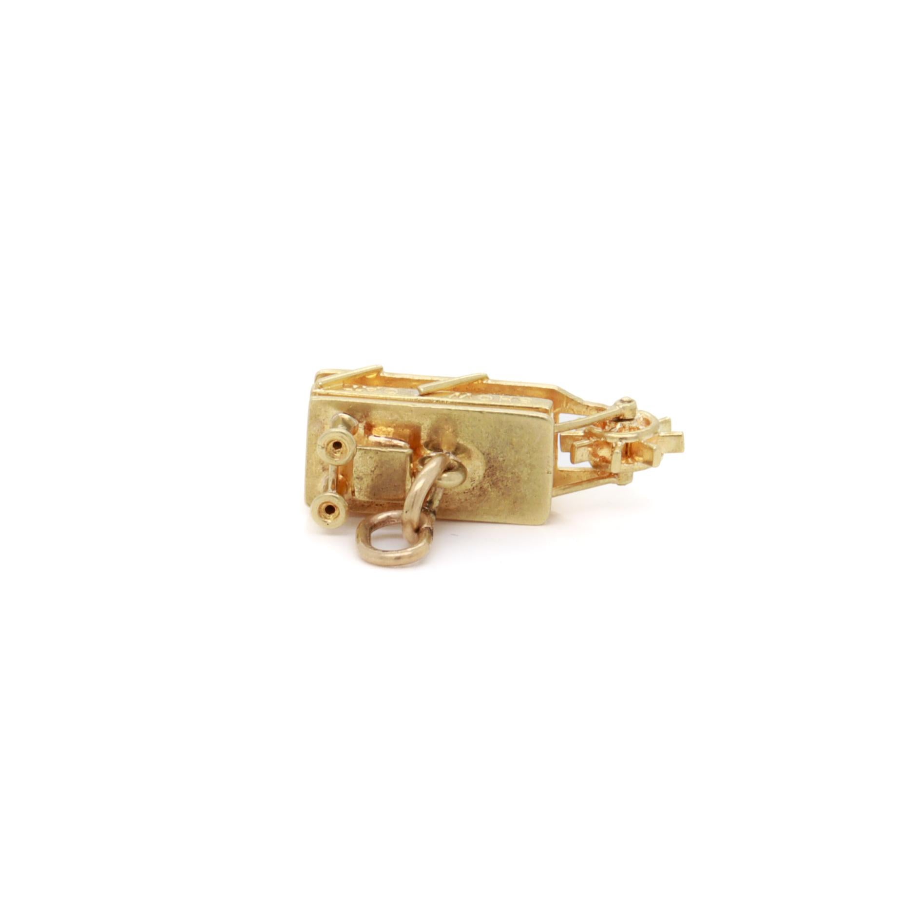 Vintage 14K Gold Steamboat with Paddlewheel Charm for a Charm Bracelet For Sale 4
