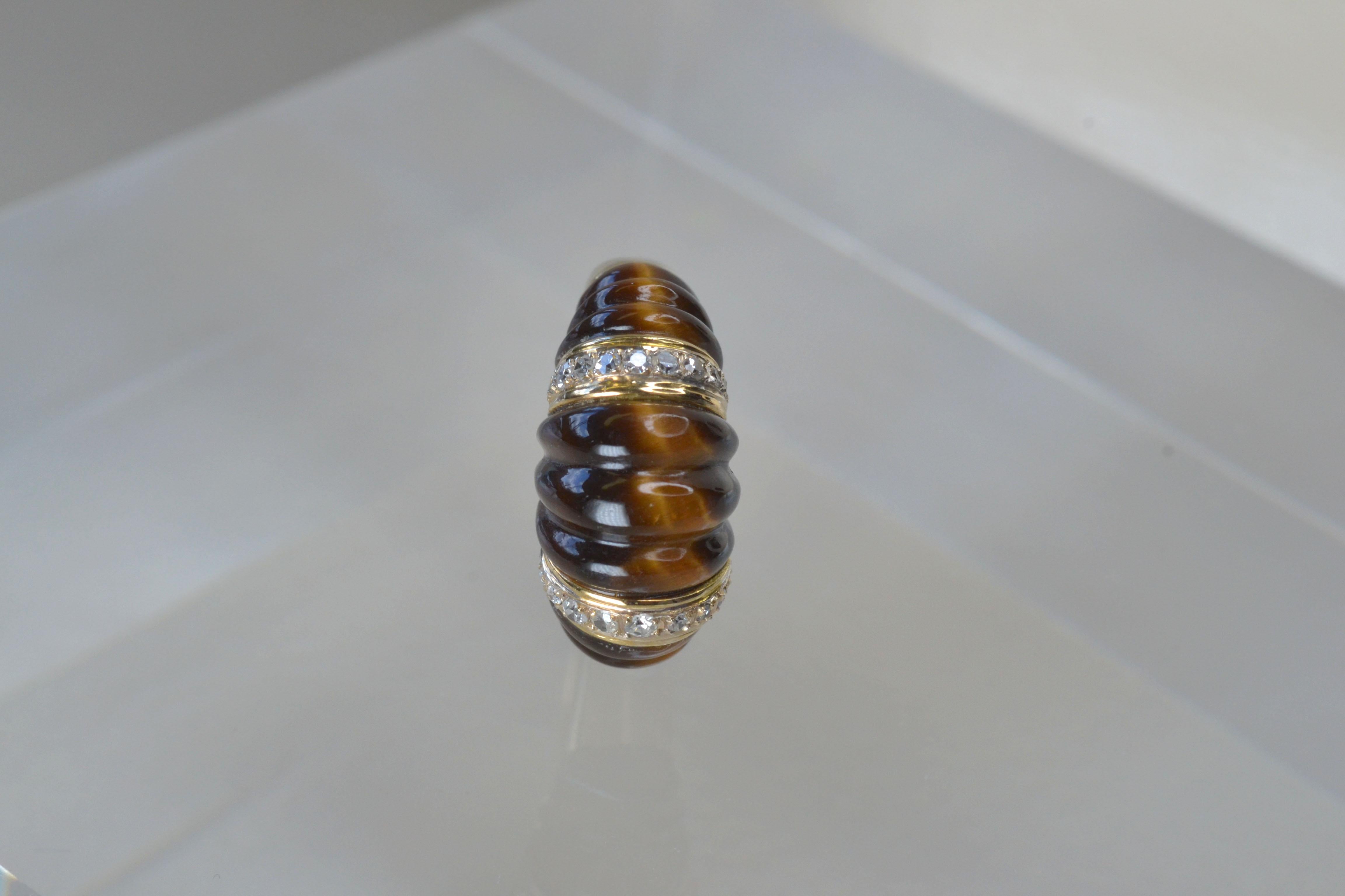 Cabochon Vintage 14k Gold Tiger's Eye and Diamond Scalloped Ring, One-of-a-kind For Sale