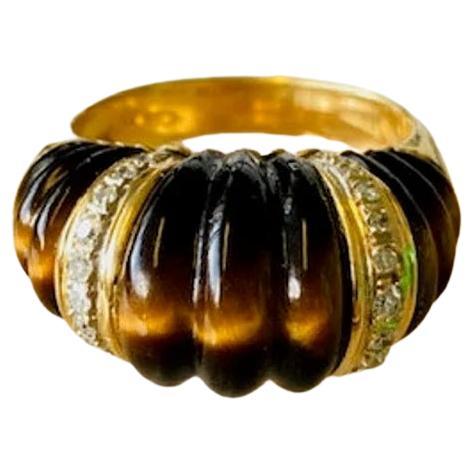 Vintage 14k Gold Tiger's Eye and Diamond Scalloped Ring, One-of-a-kind For Sale