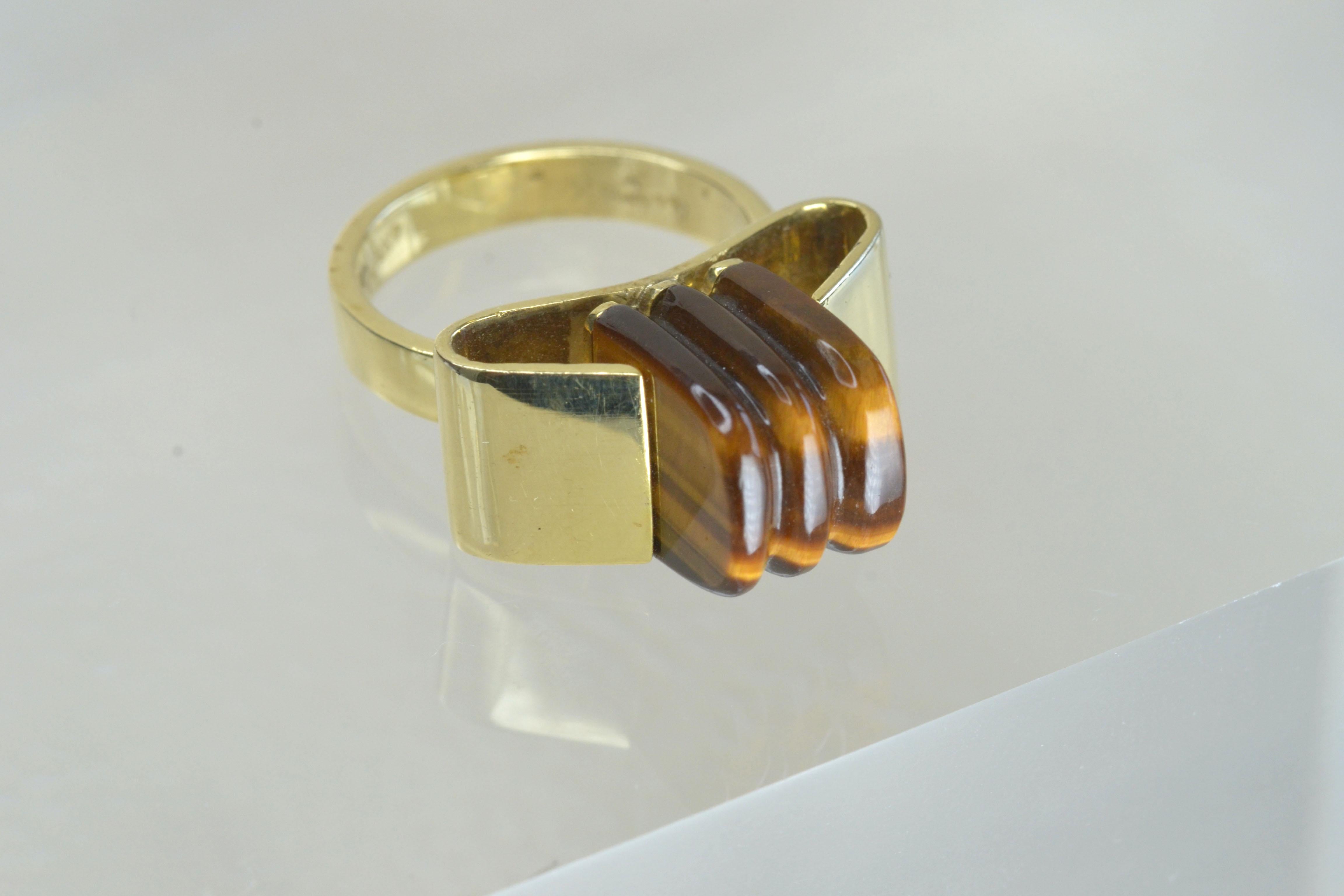 Vintage 14k Gold & Tiger's Eye Ring Limited Edition In Good Condition For Sale In London, GB