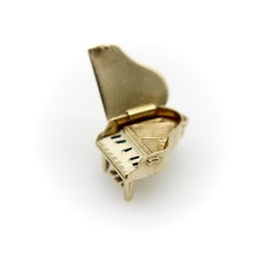 Vintage 14K Gold Tiny Grand Piano Charm or Pendant