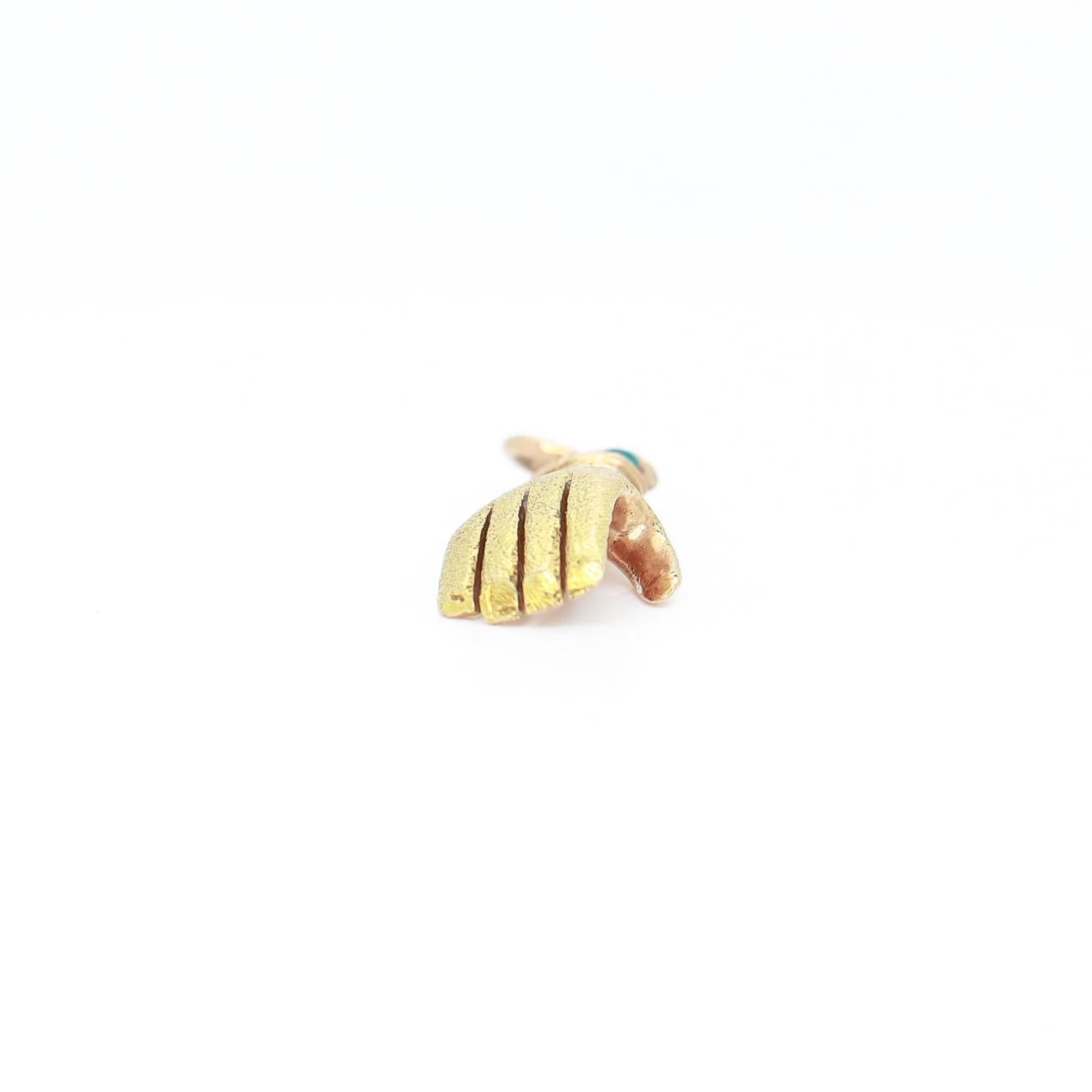 Vintage 14K Gold & Turquoise Cabochon Figural Hand Charm For Sale 5
