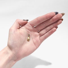 Figuraler Vintage-Handanhänger aus 14 Karat Gold und Türkis im Cabochon-Schliff