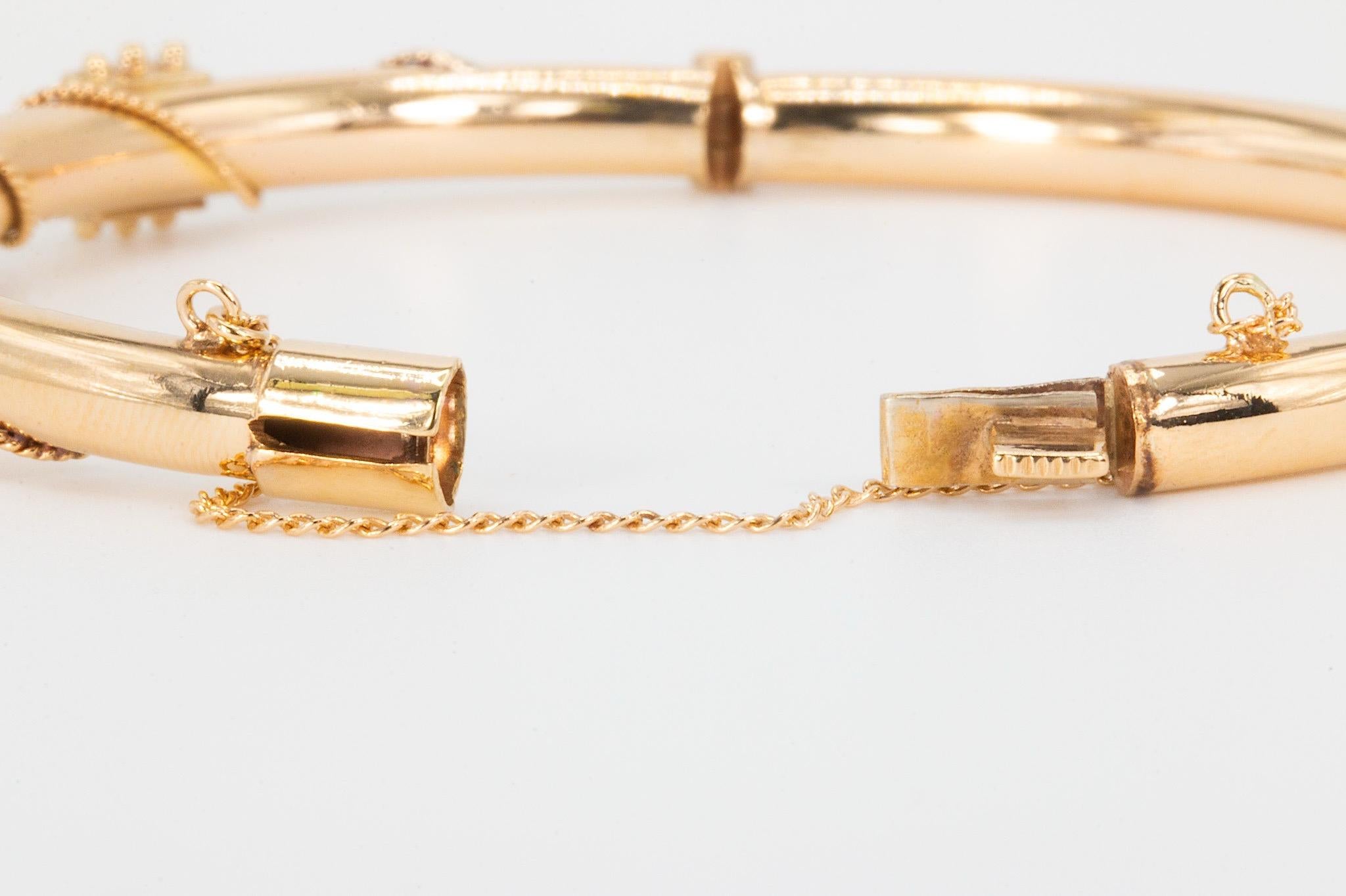 Vintage 14K Gold Twisted Rope & .40 CTW Diamond Hinged Bangle Bracelet For Sale 5