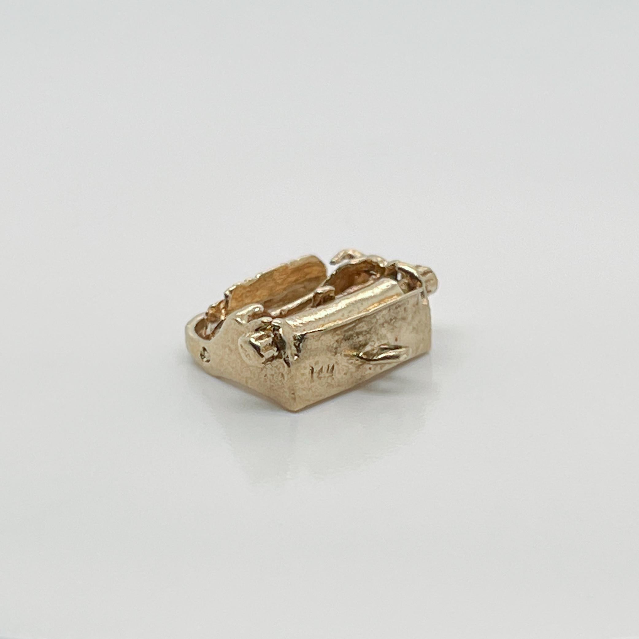 Women's or Men's VIntage 14K Gold Typewriter Charm for a Bracelet For Sale
