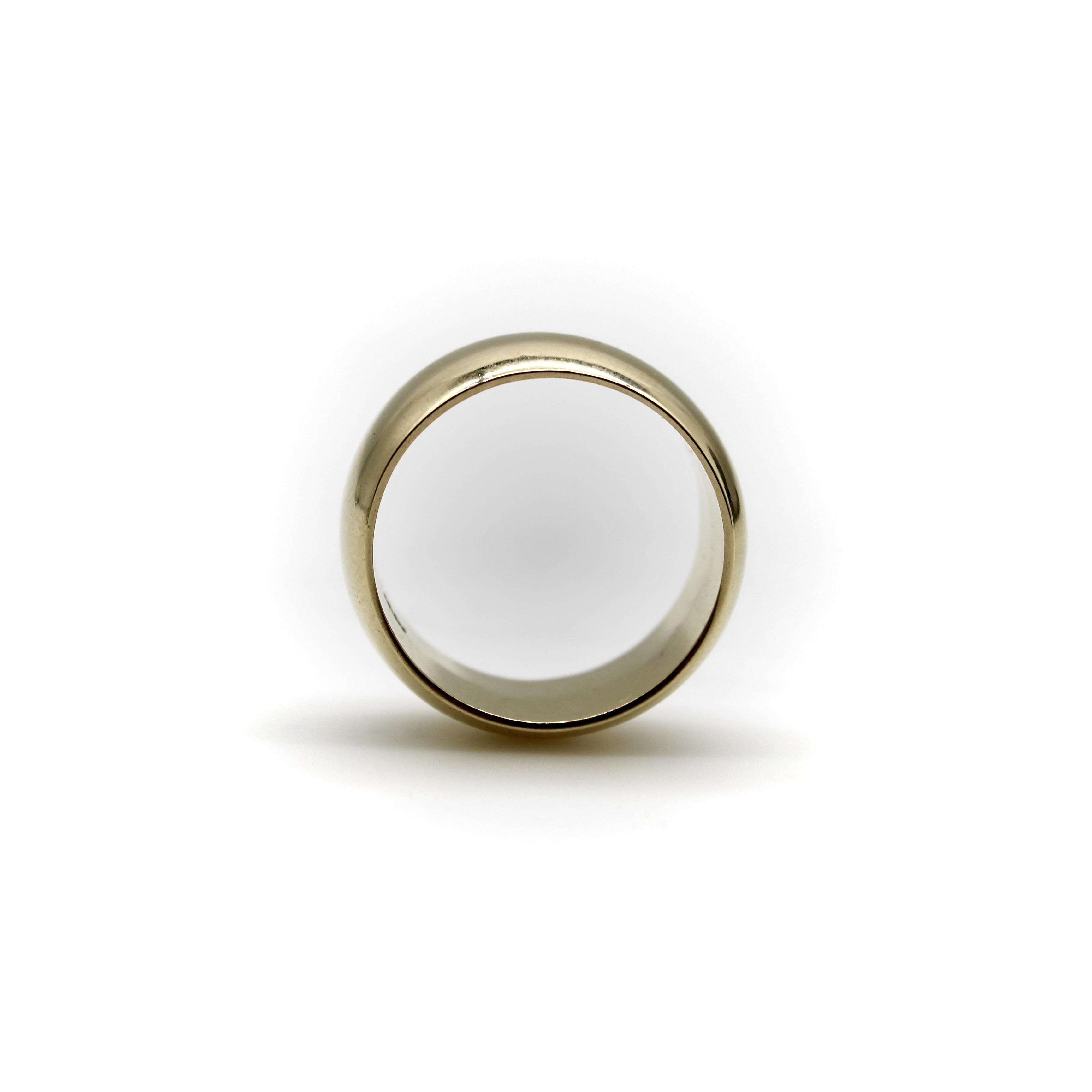 Vintage 14K Gold Wide Band Convex Ring In Good Condition For Sale In Venice, CA