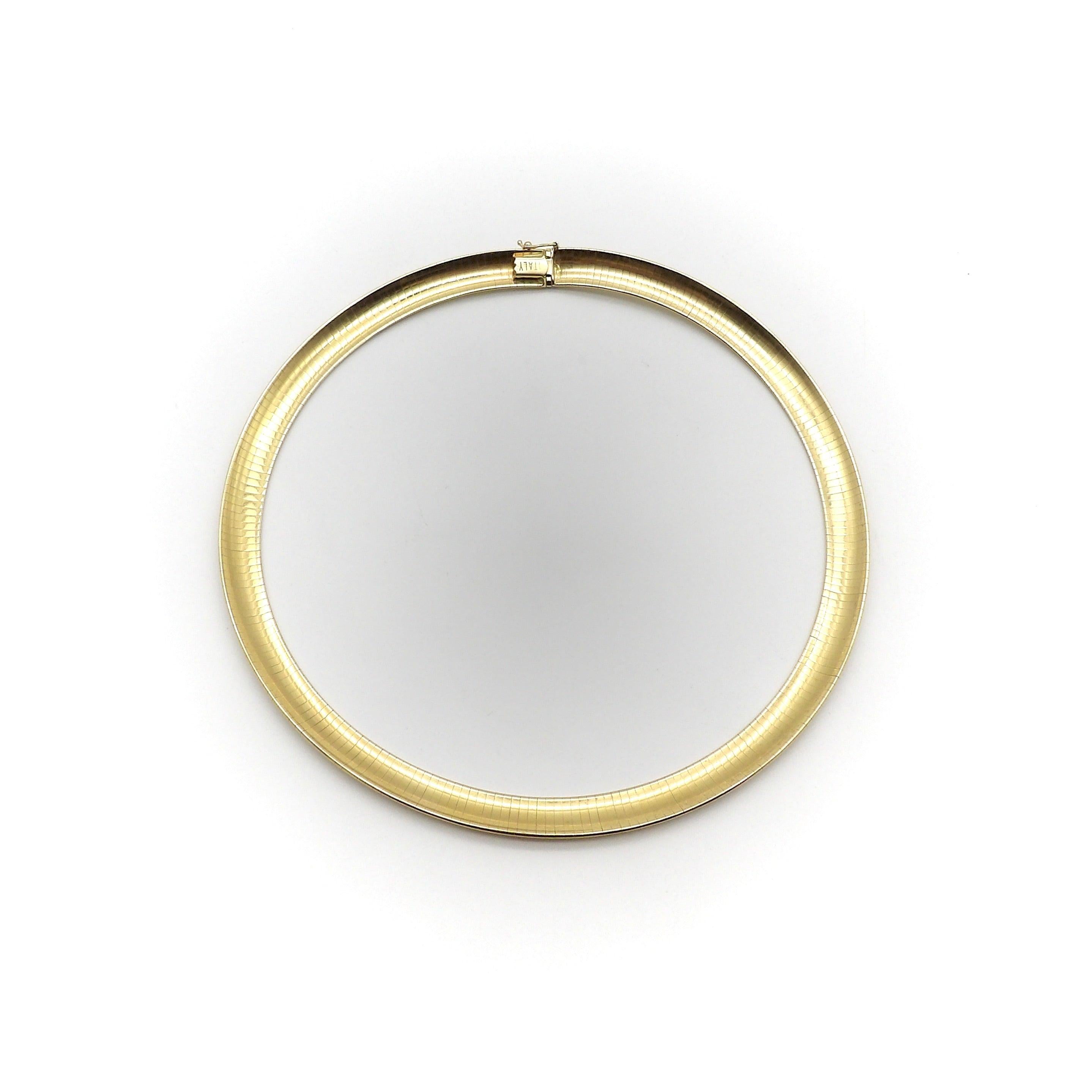 Vintage 14K Gold Wide Omega Necklace Bon état - En vente à Venice, CA
