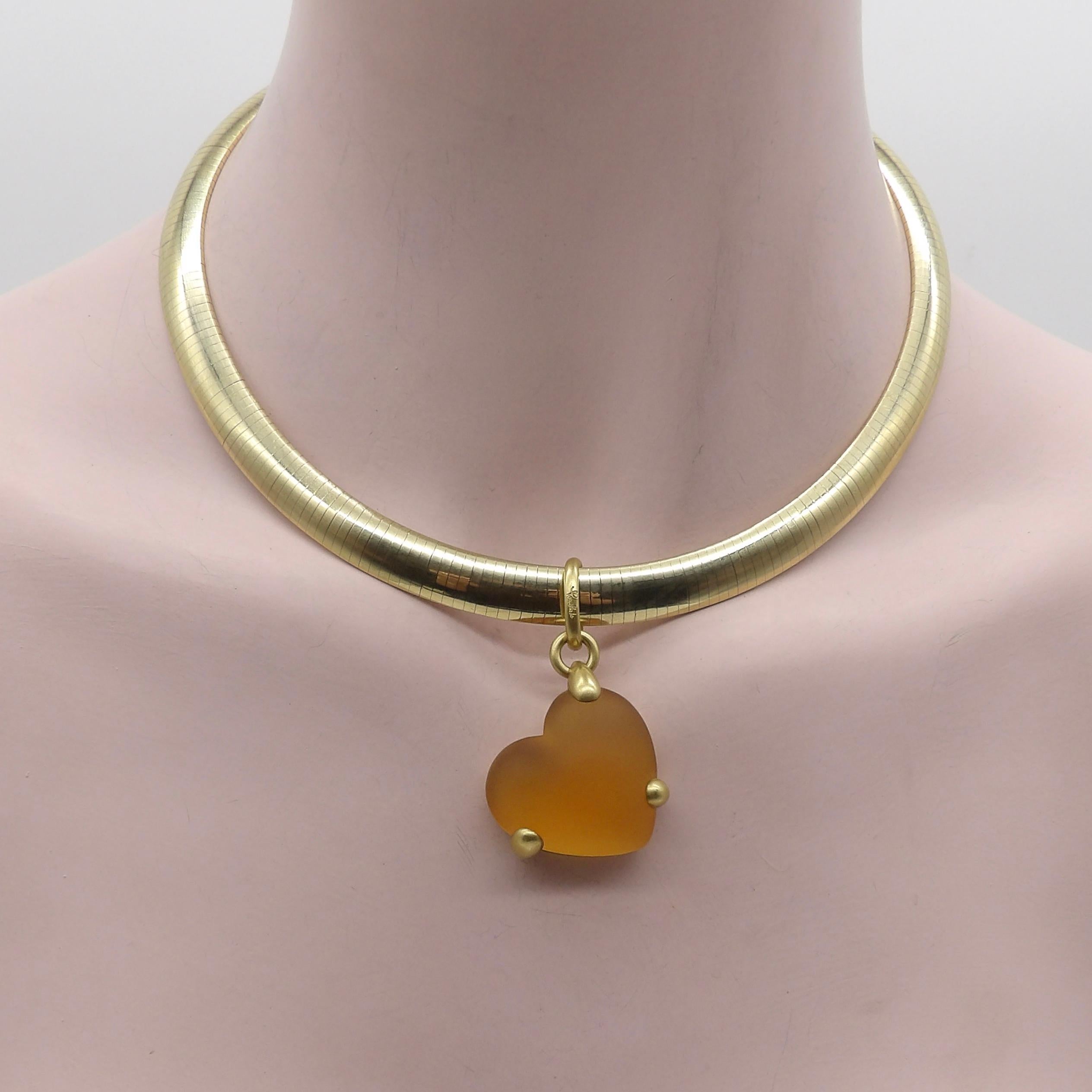 Vintage 14K Gold Wide Omega Necklace en vente 3