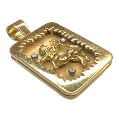 Vintage 14K Gold Zodiac Sagittarius Shadow Box Style Pendant