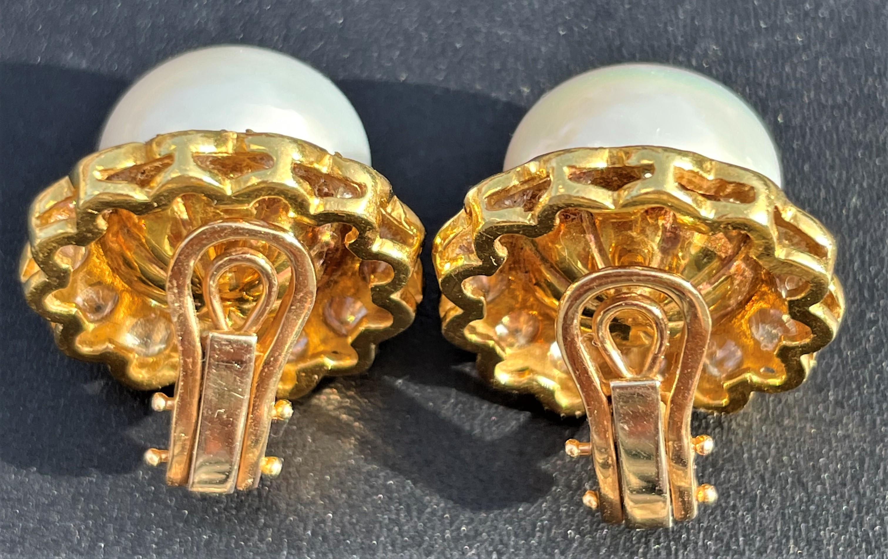 Vintage 14k Golden Clip on Earrings with Diamonds and Pearl For Sale 2