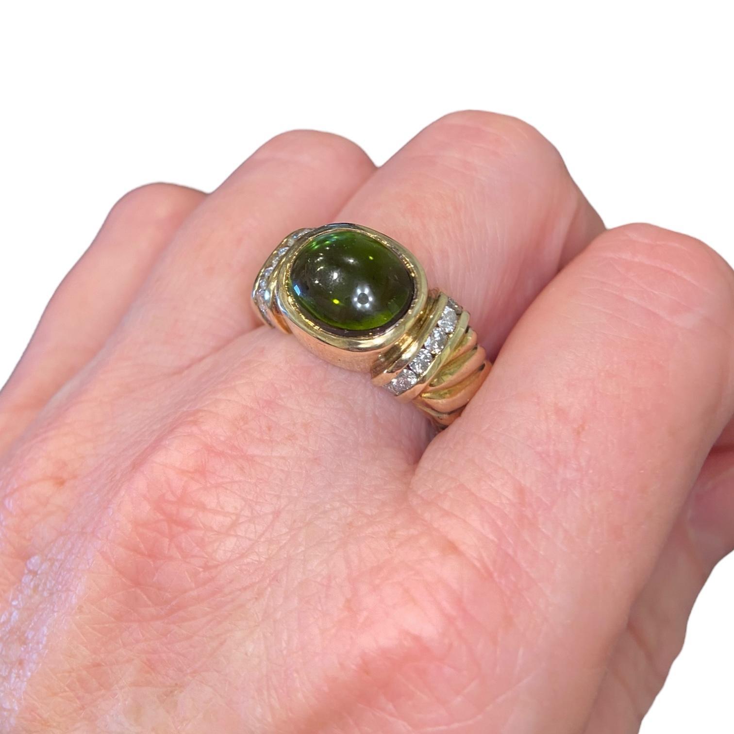 Anello vintage con diamante e tormalina verde 14 carati in vendita 1