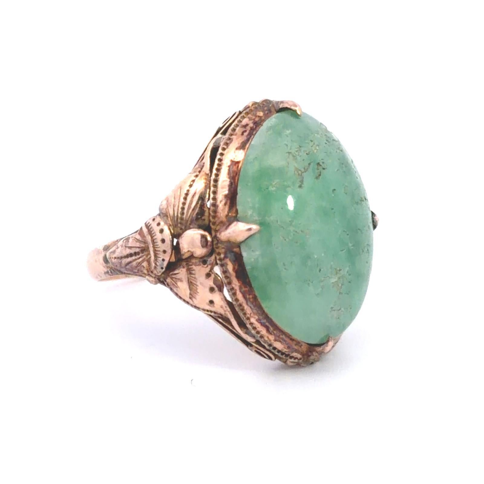 Vintage 14k Jade Carved Ring For Sale