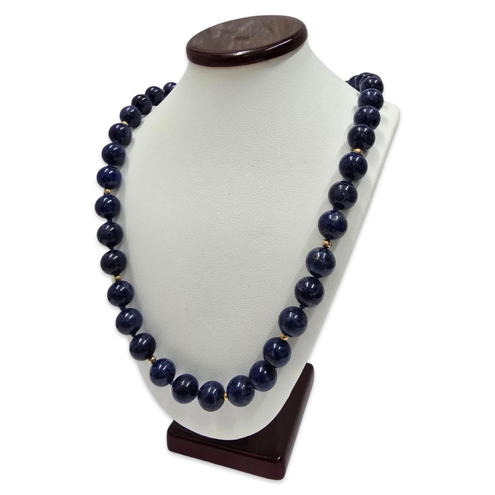 Vintage 14K Lapis Lazuli Perlenkette, 10mm natürliche Edelsteine, 18-Zoll-Strang (Rundschliff) im Angebot