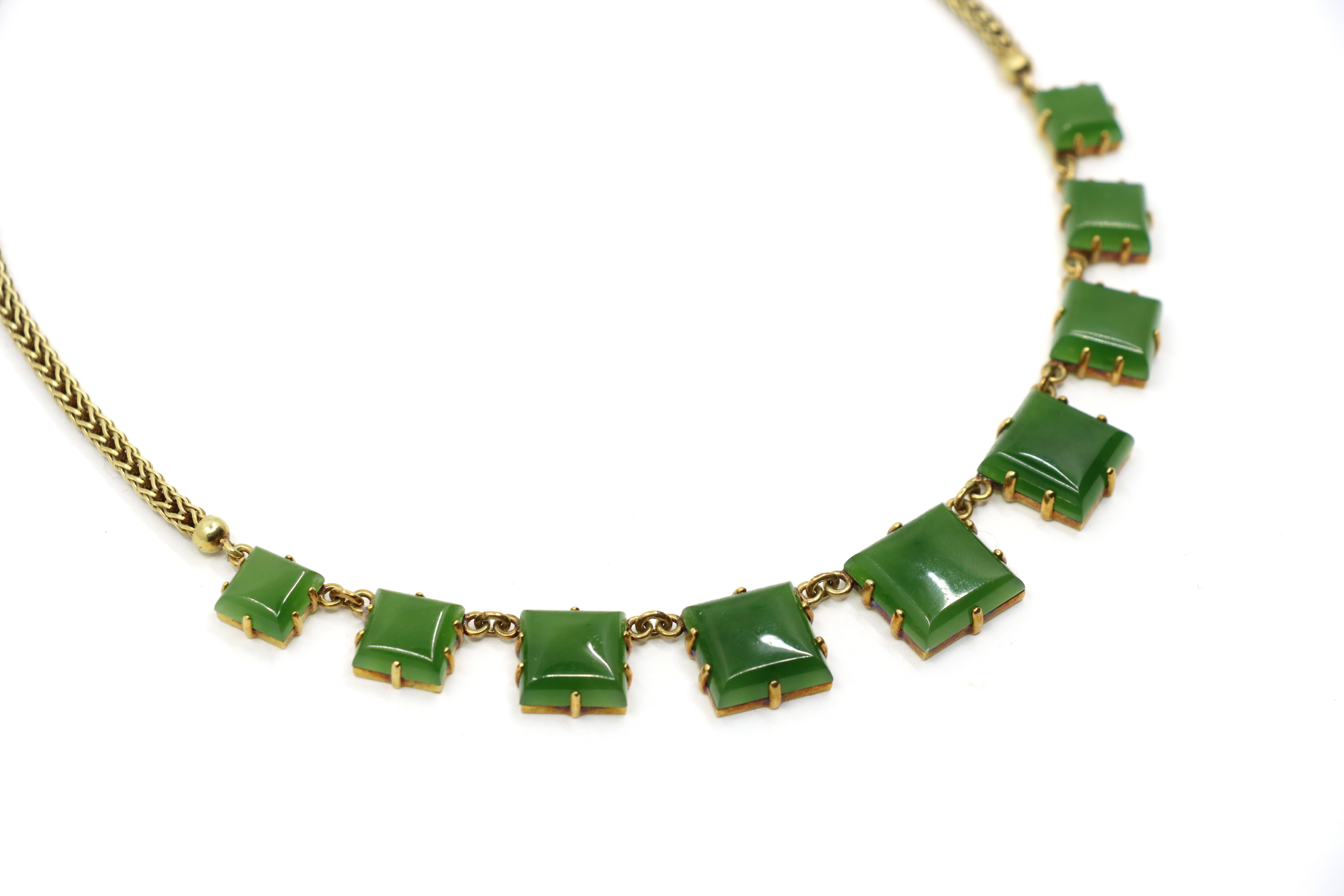 Women's or Men's Vintage 14K Nephrite Jade Gold Chain Necklace For Sale