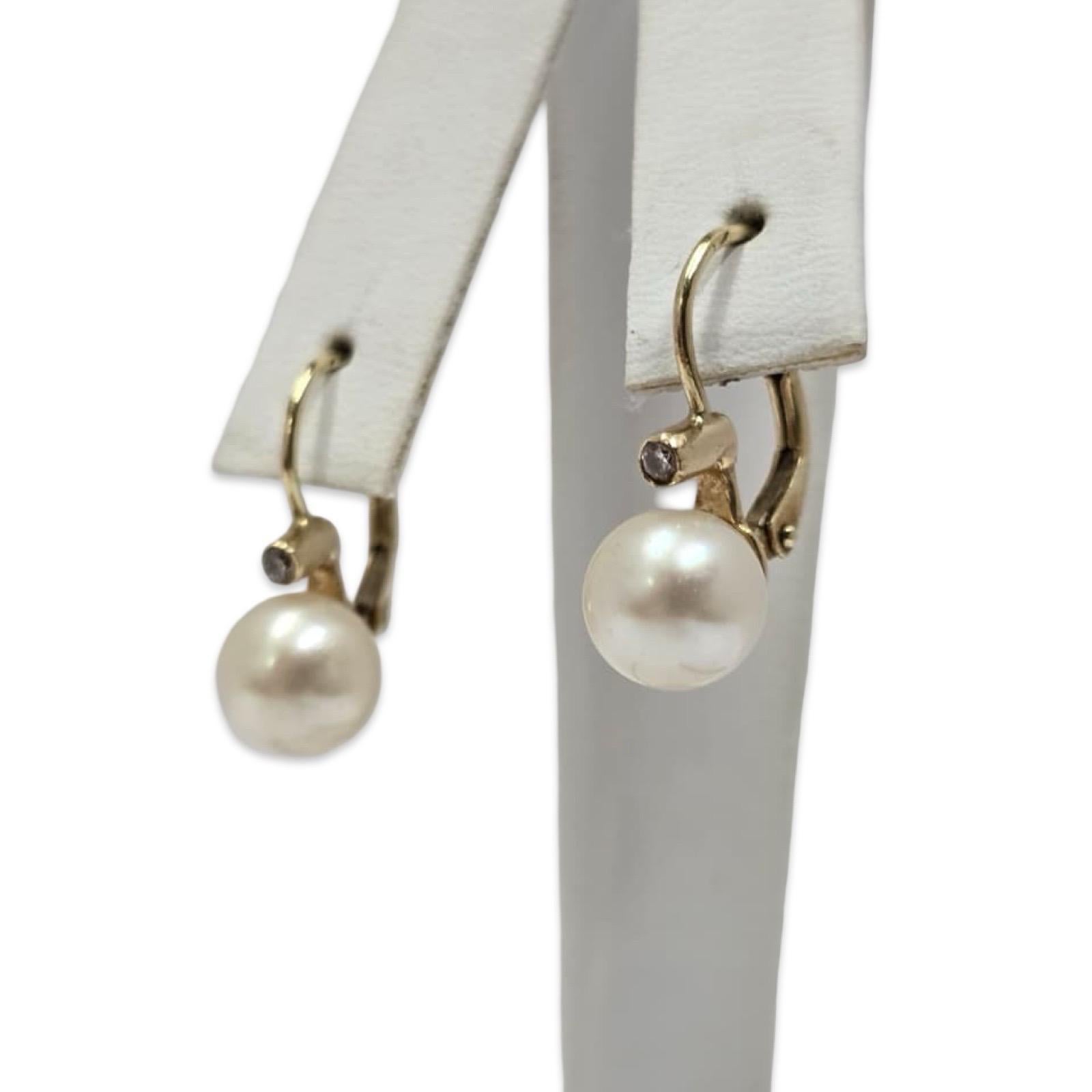 Pendientes Vintage de Perla de 14K con Detalles de Diamantes en Excelente estado para la venta en Miami, FL