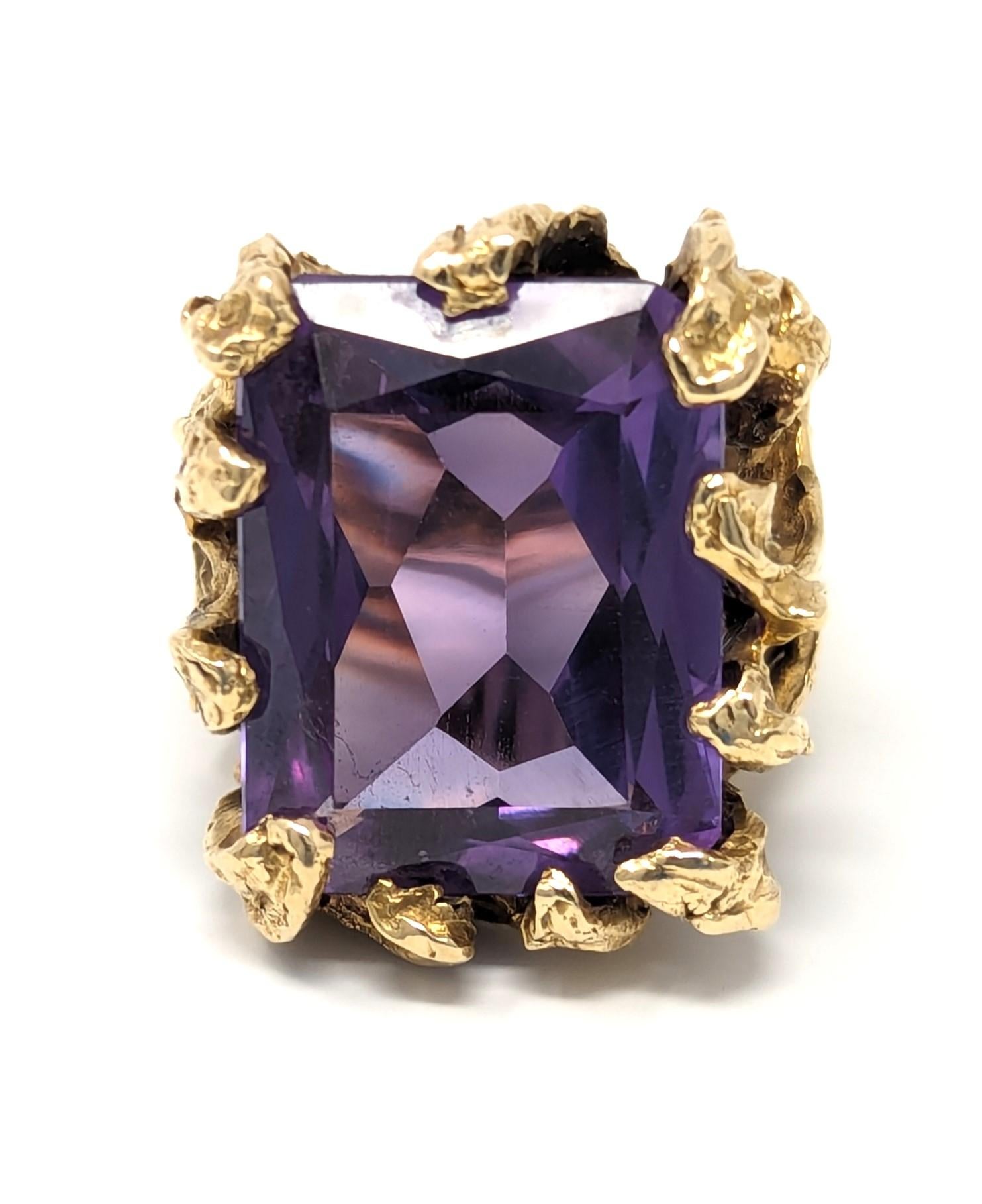 Women's or Men's Vintage 14k Ring Color Change Sapphire Purple Brutalist Freeform Size 6.75 For Sale