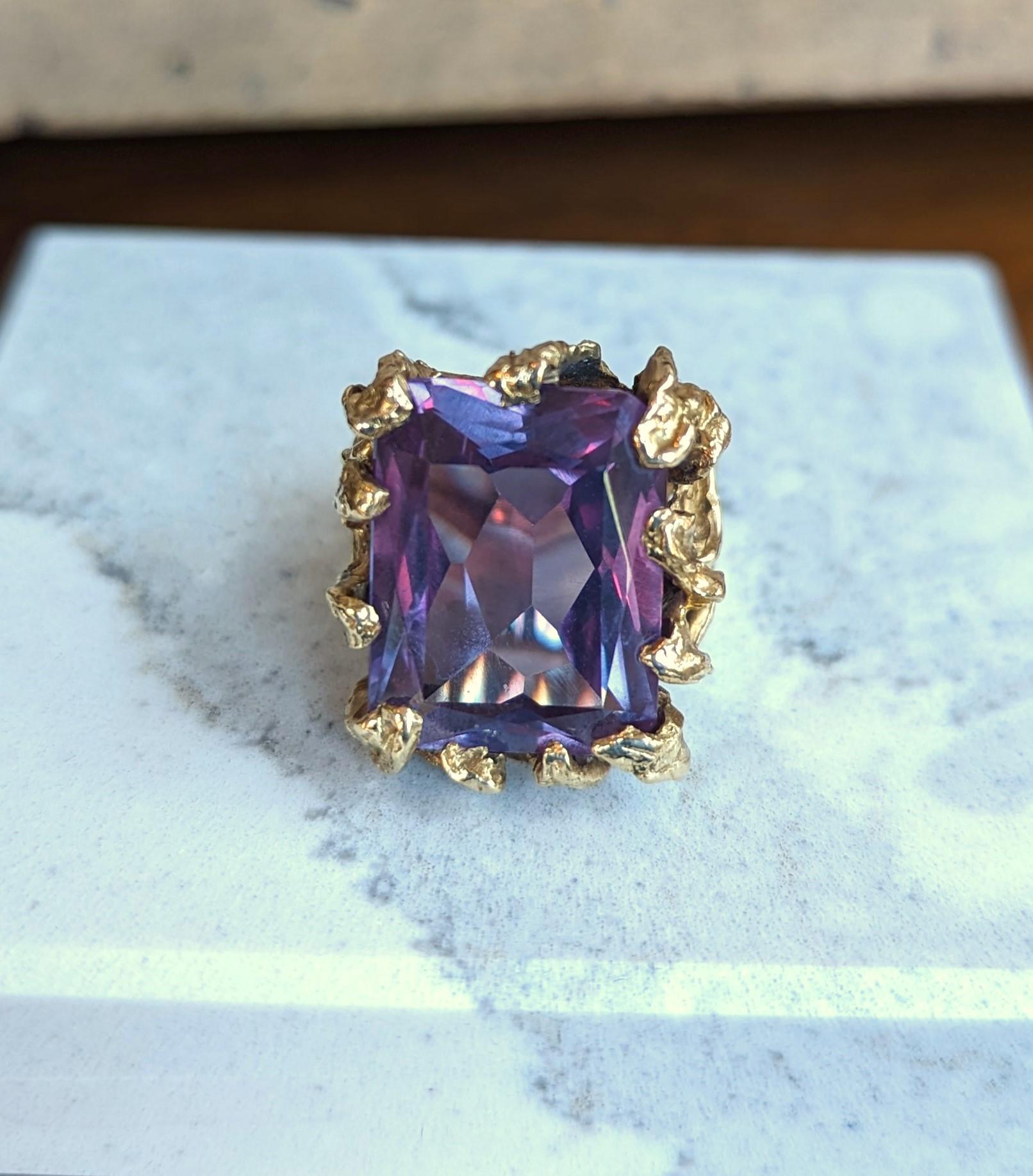 Vintage 14k Ring Color Change Sapphire Purple Brutalist Freeform Size 6.75 For Sale 2