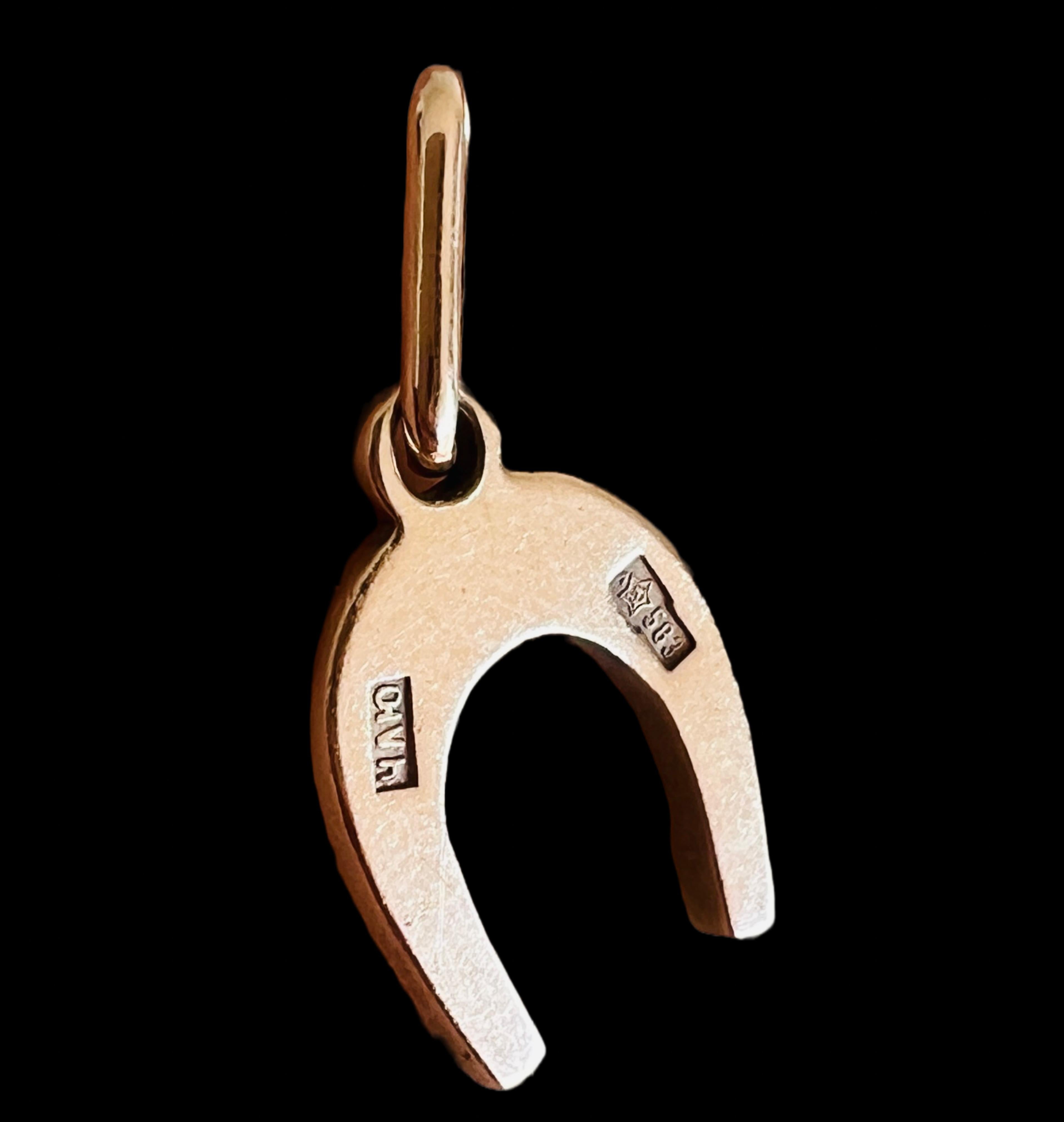 Vintage 14k Rose Gold Horseshoe Charm Necklace Pendentif Bon état - En vente à Sausalito, CA