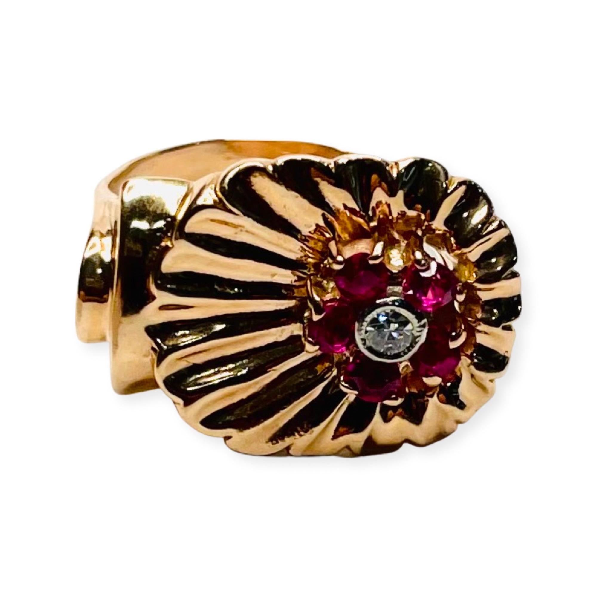 Round Cut Vintage 14K Rose Gold Ring with Diamond and Rubies For Sale