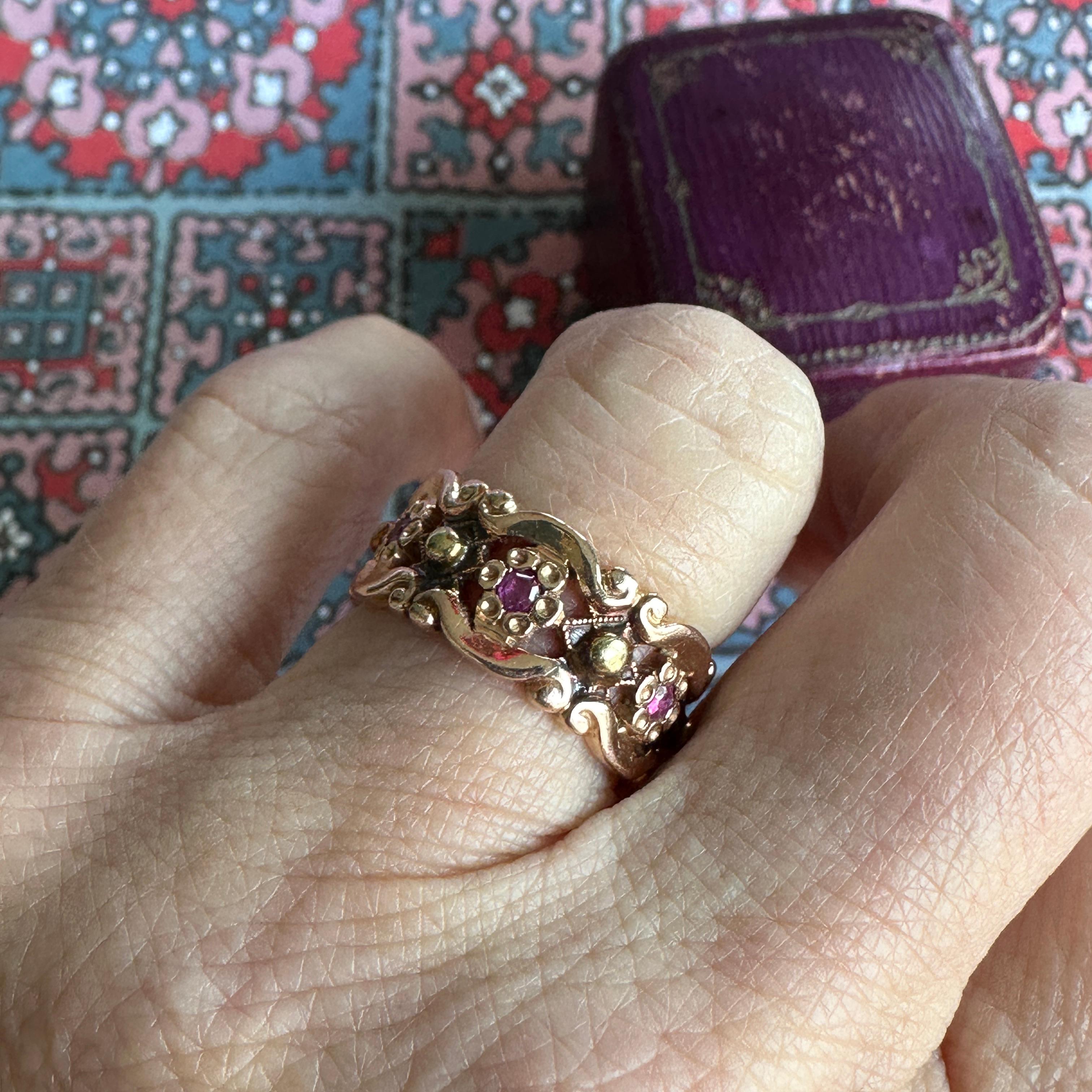 Victorien Vintage 14K Rose Gold Ruby Cigar Wedding Band Ring