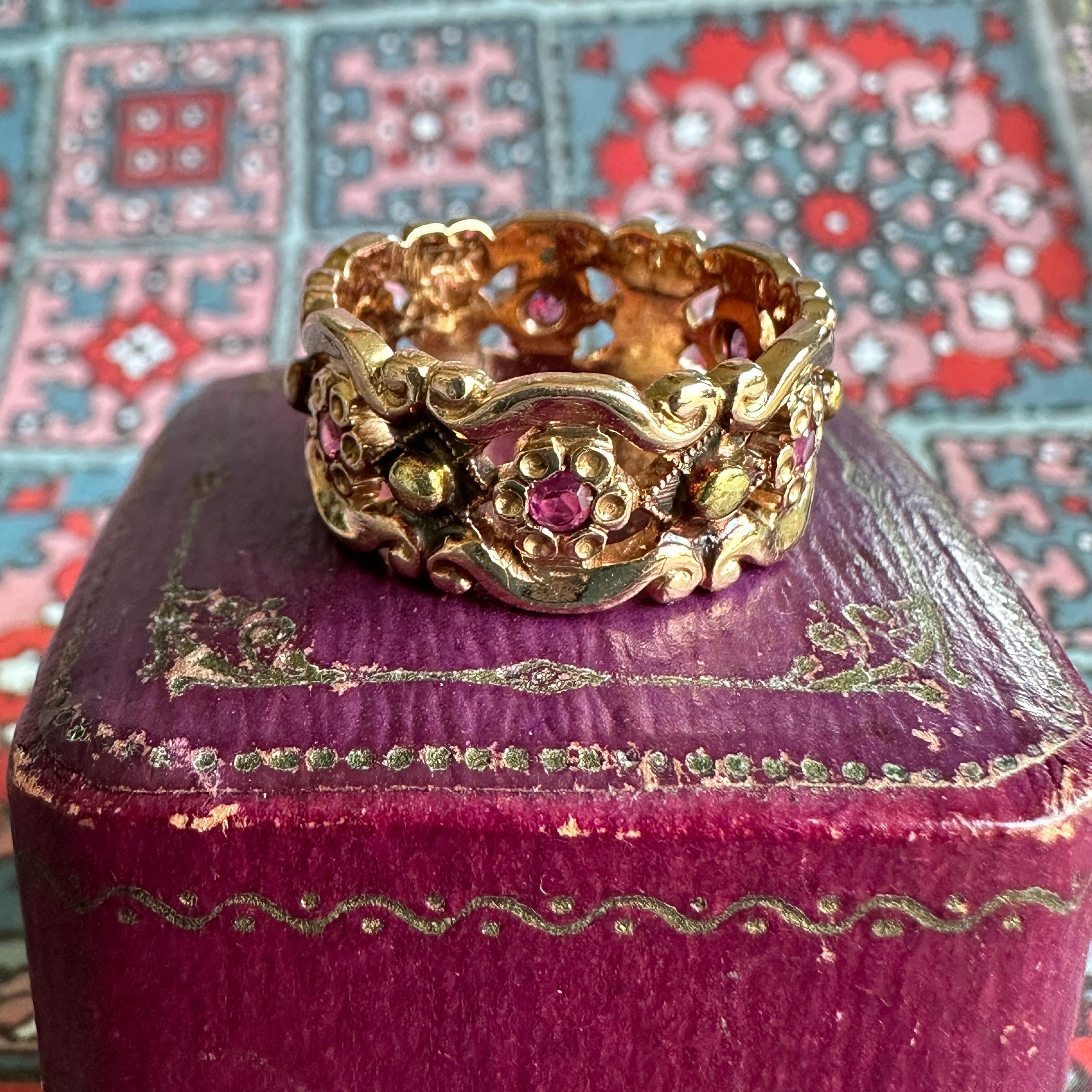 Vintage 14K Rose Gold Ruby Cigar Wedding Band Ring 3