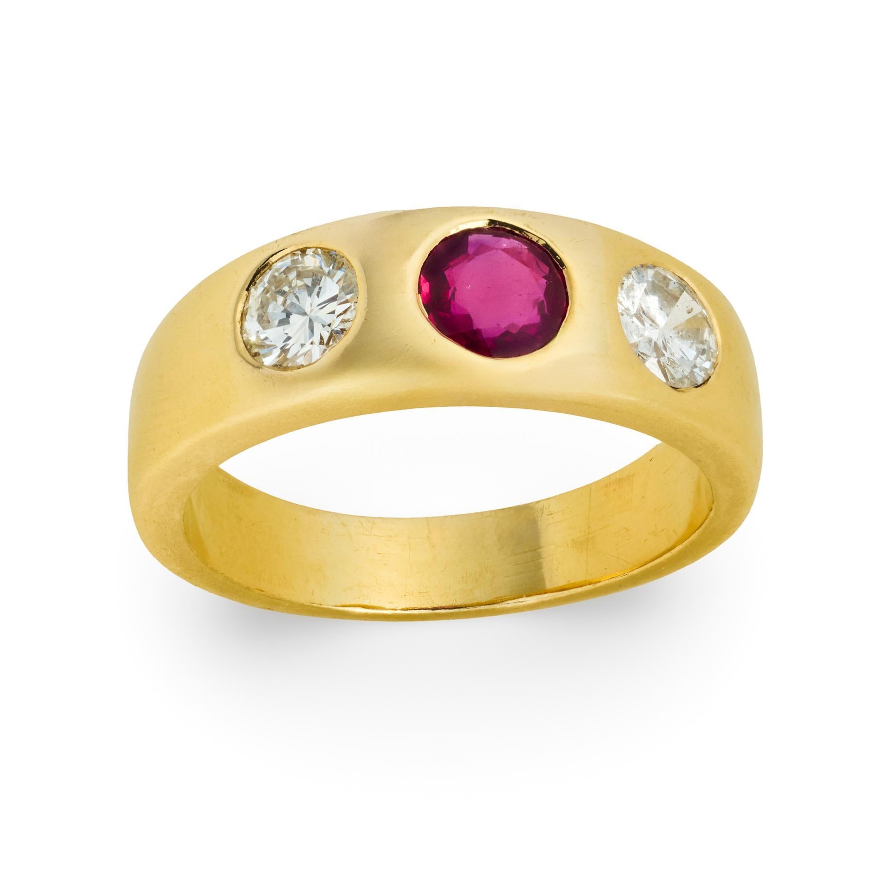 Vintage 14k Ruby & Diamond Flush Mount Ring (bague à monture affleurante) Pour femmes en vente