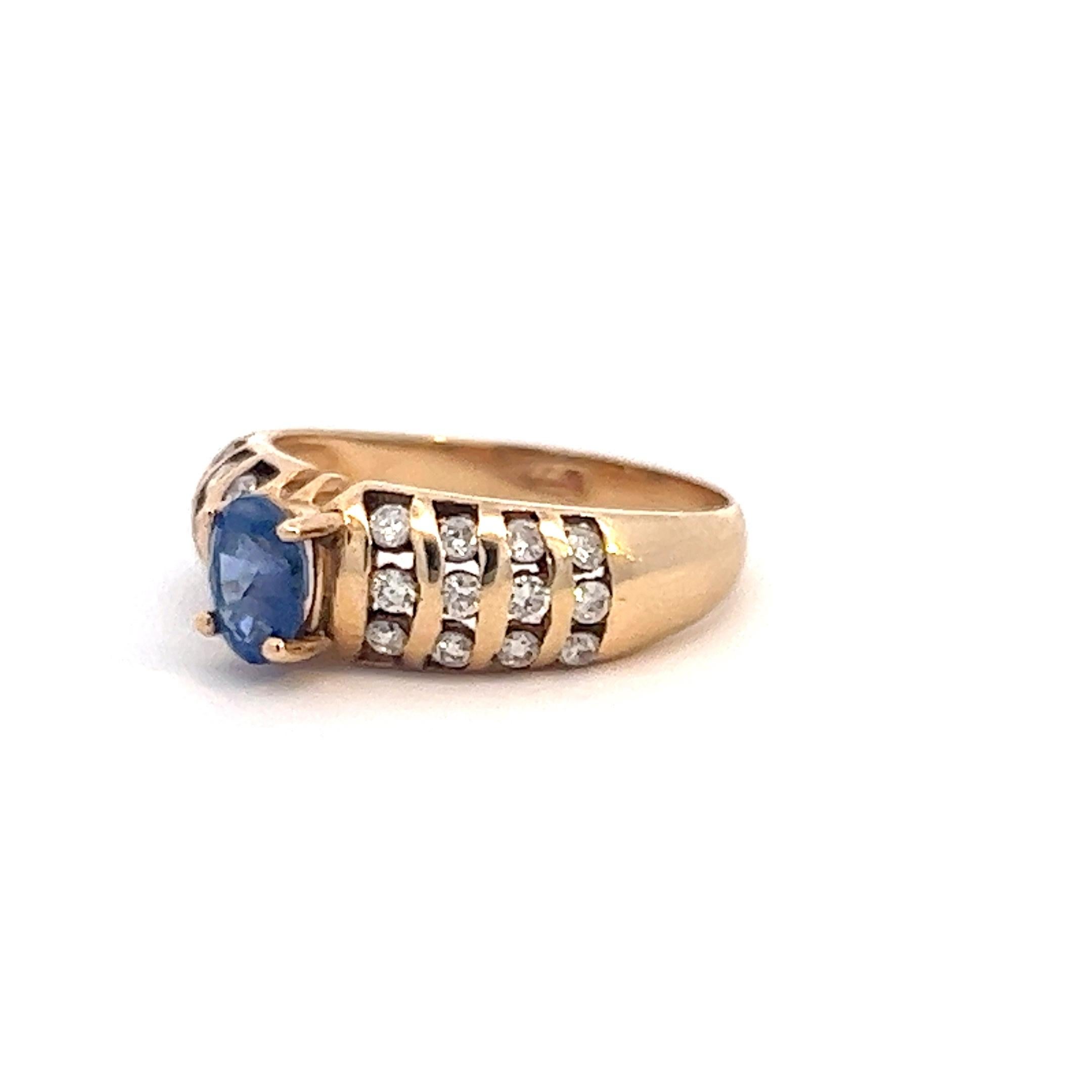 Vintage 14k Sapphire Diamond Ring In Good Condition For Sale In Austin, TX