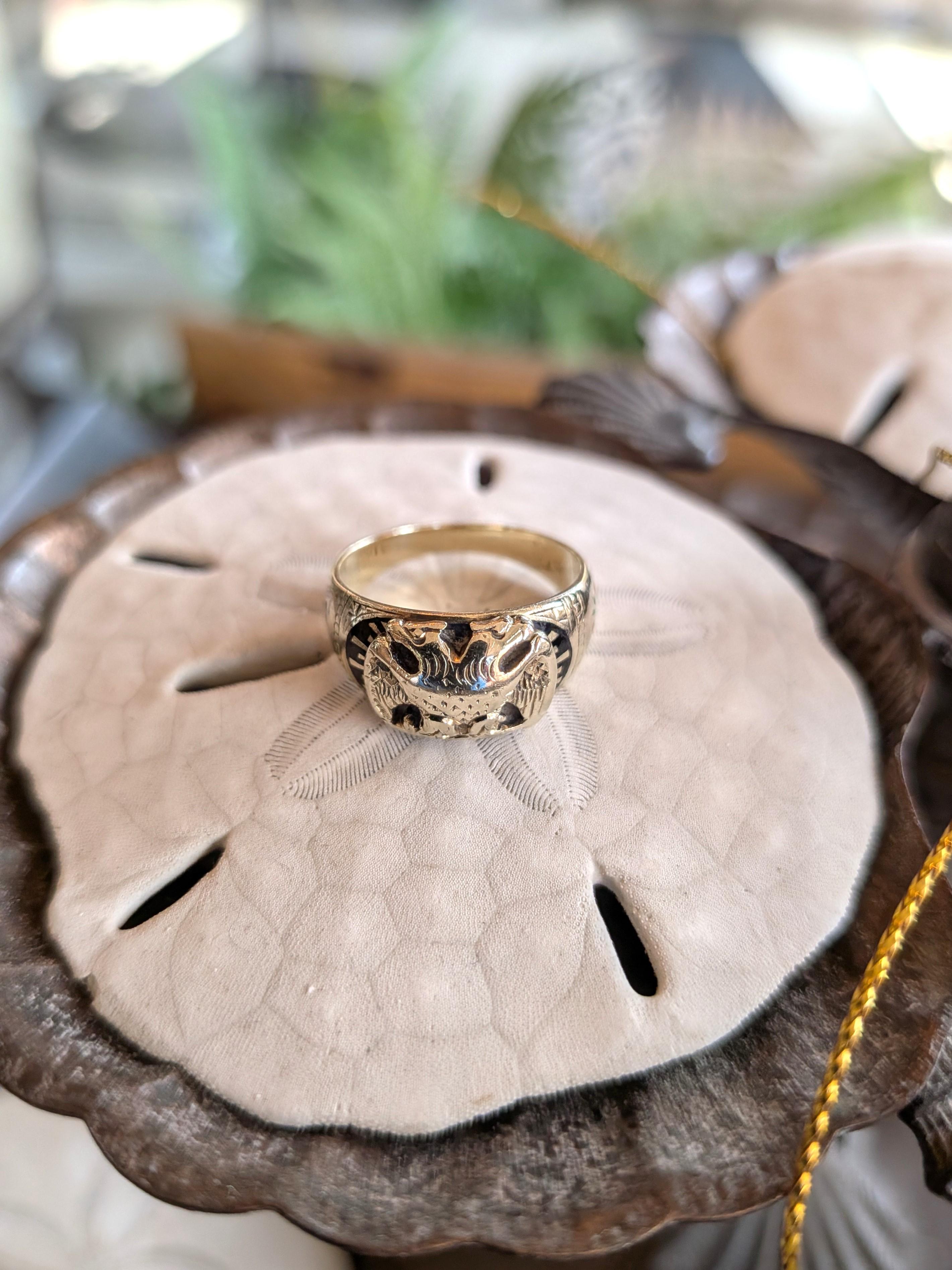 Vintage 14k solid yellow gold 32nd Degree Scottish Rite pinky ring with enamel. Best fits a US size 3.25 finger, measures 8mm at its tallest points by 2mm at its smallest points. Marked 14K on the interior of the band, slight metal scuffing and