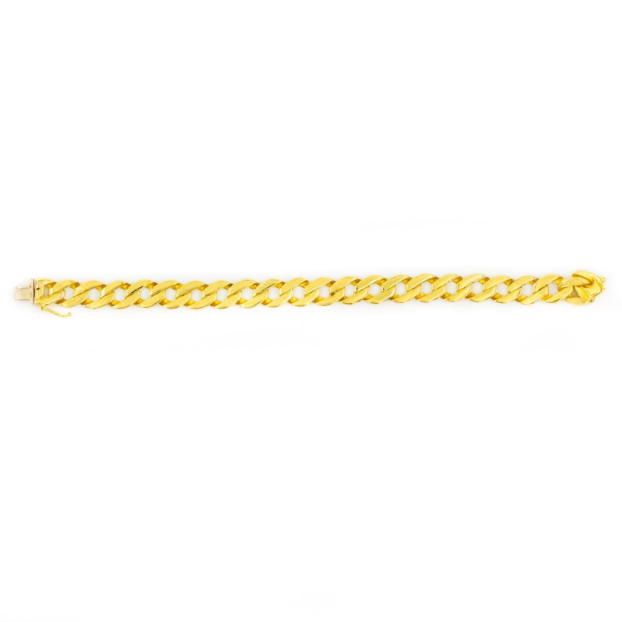 14K YELLOW GOLD CURB-LINK BRACELET
Marked 
