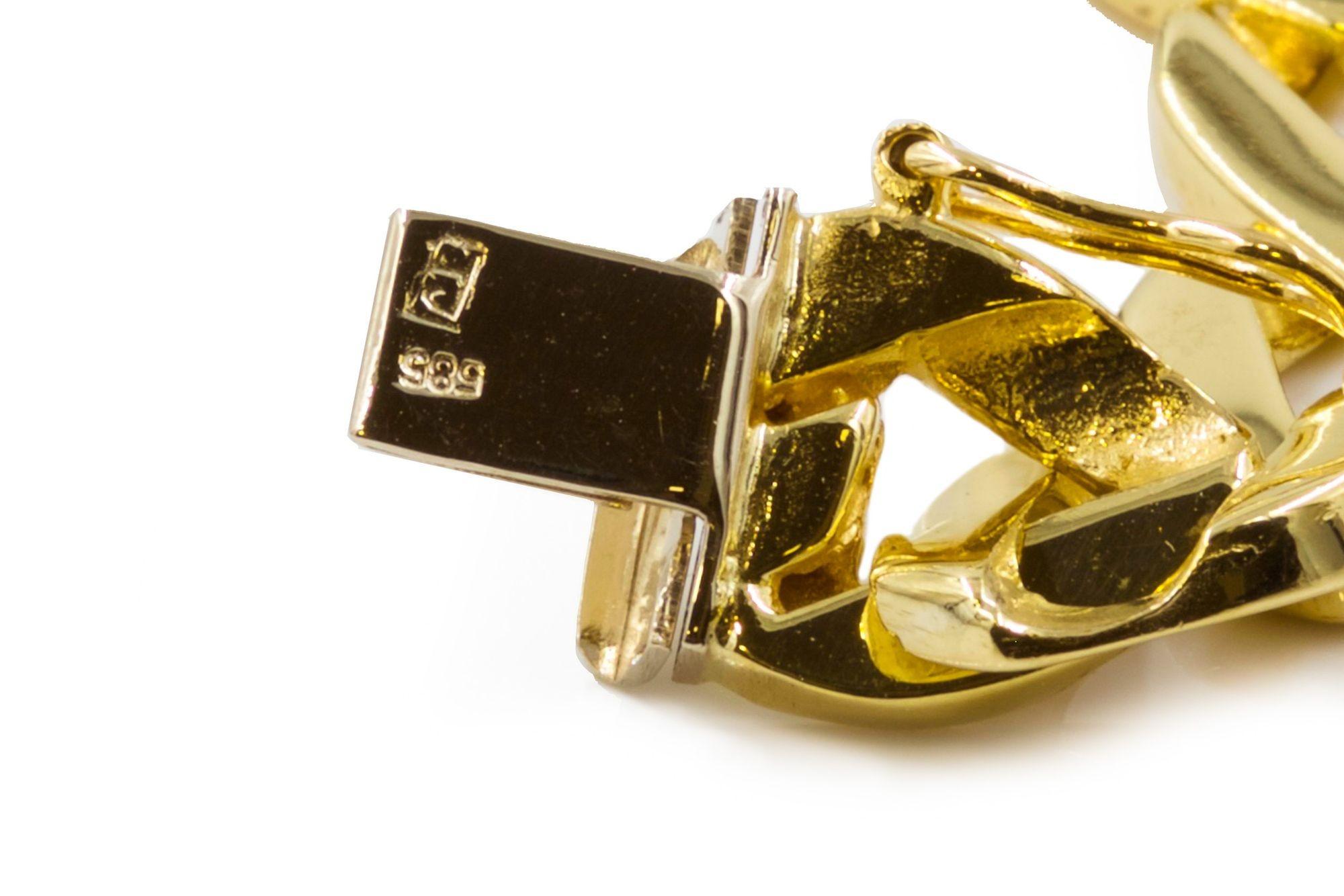 20th Century Vintage 14k Solid Gold Curb-Link Bracelet, Wearable Length, 30.5 Grams For Sale
