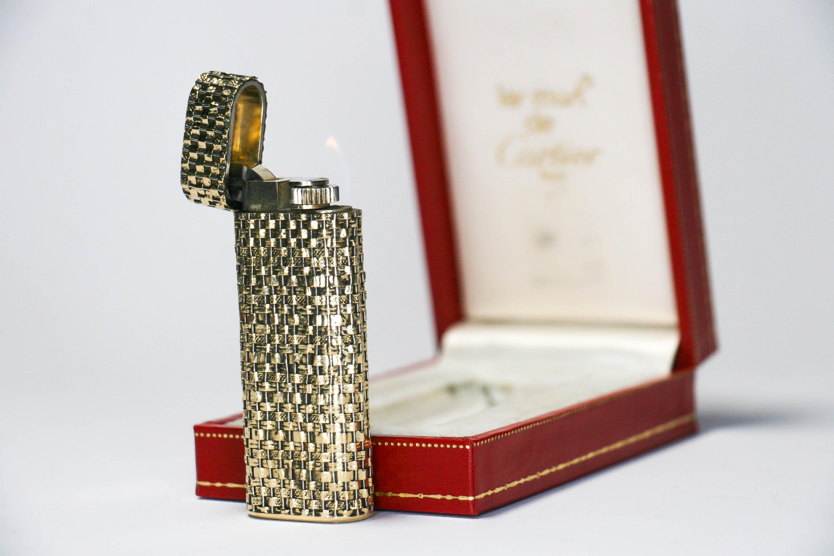 Women's or Men's Vintage 14K Solid Gold Sleeved Cartier Les Must lighter Complete In Box 1970s