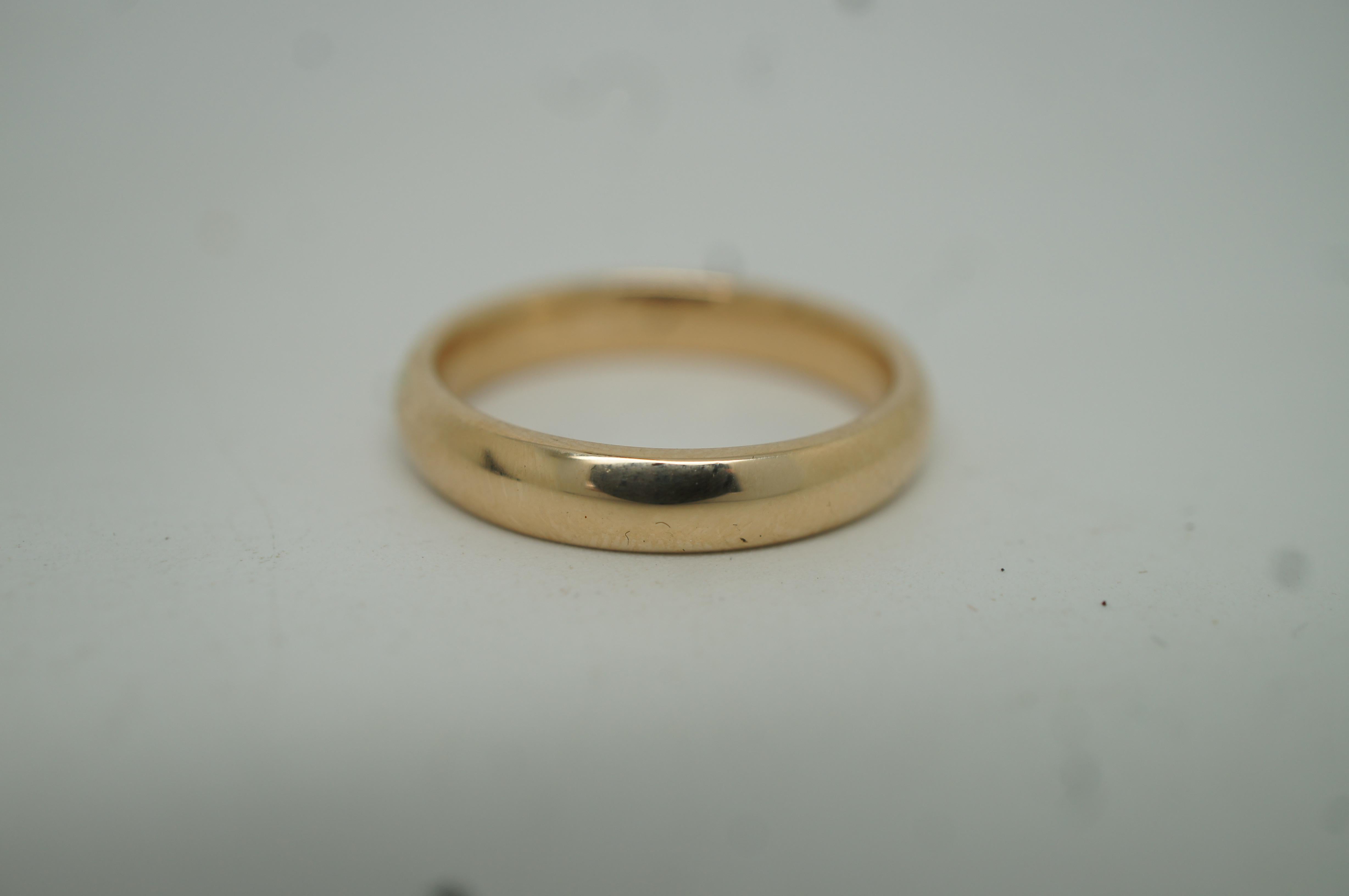Vintage 14k Solid Yellow Gold Wedding Band Engagement Ring 7g For Sale 2