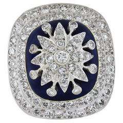 Bague coussin vintage en or 14K TT, émail bleu, diamant taille ancienne 1,90 ctw et halo de fleurs