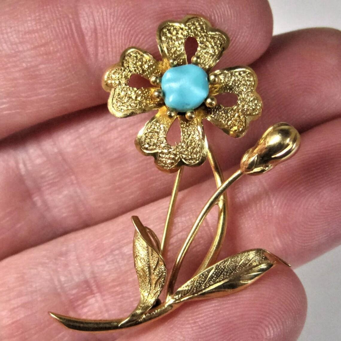 Women's Vintage 14k Turquoise Flower Brooch For Sale
