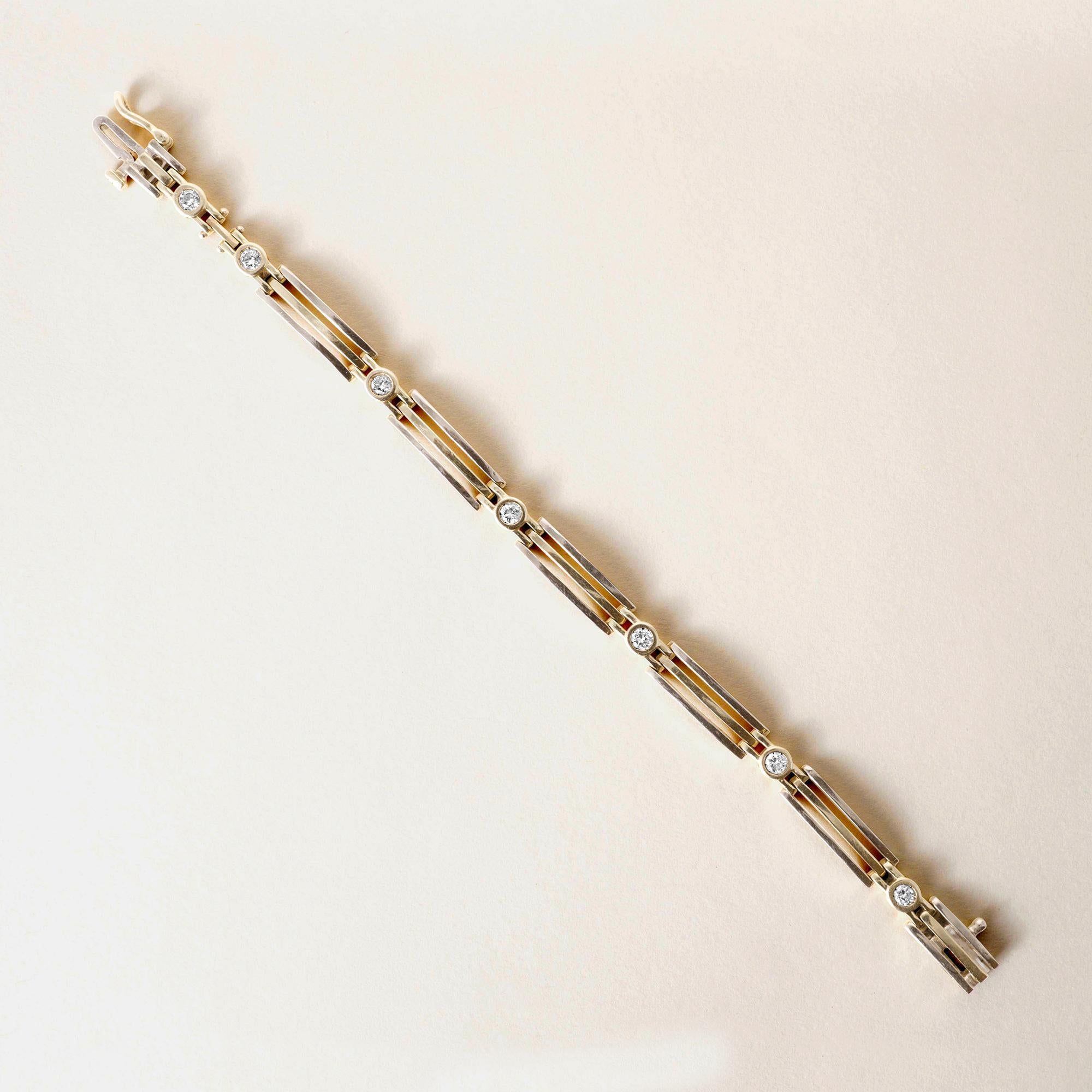Pulsera vintage 14K con bisel de diamantes en dos tonos Moderno en venta