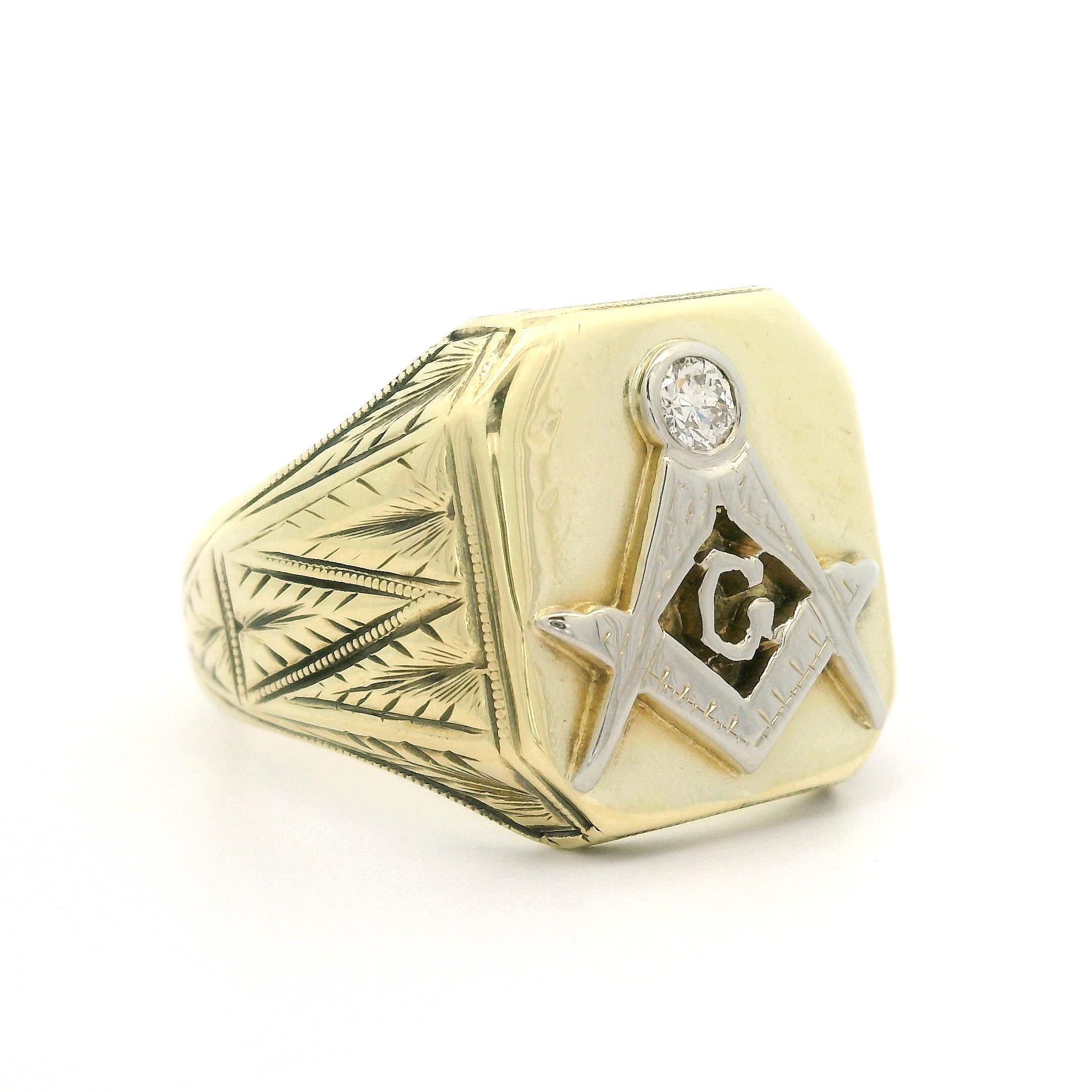 Anillo de sello masónico vintage de oro bicolor de 14 quilates y 0,08 quilates de diamantes antiguos trabajados en trigo 5