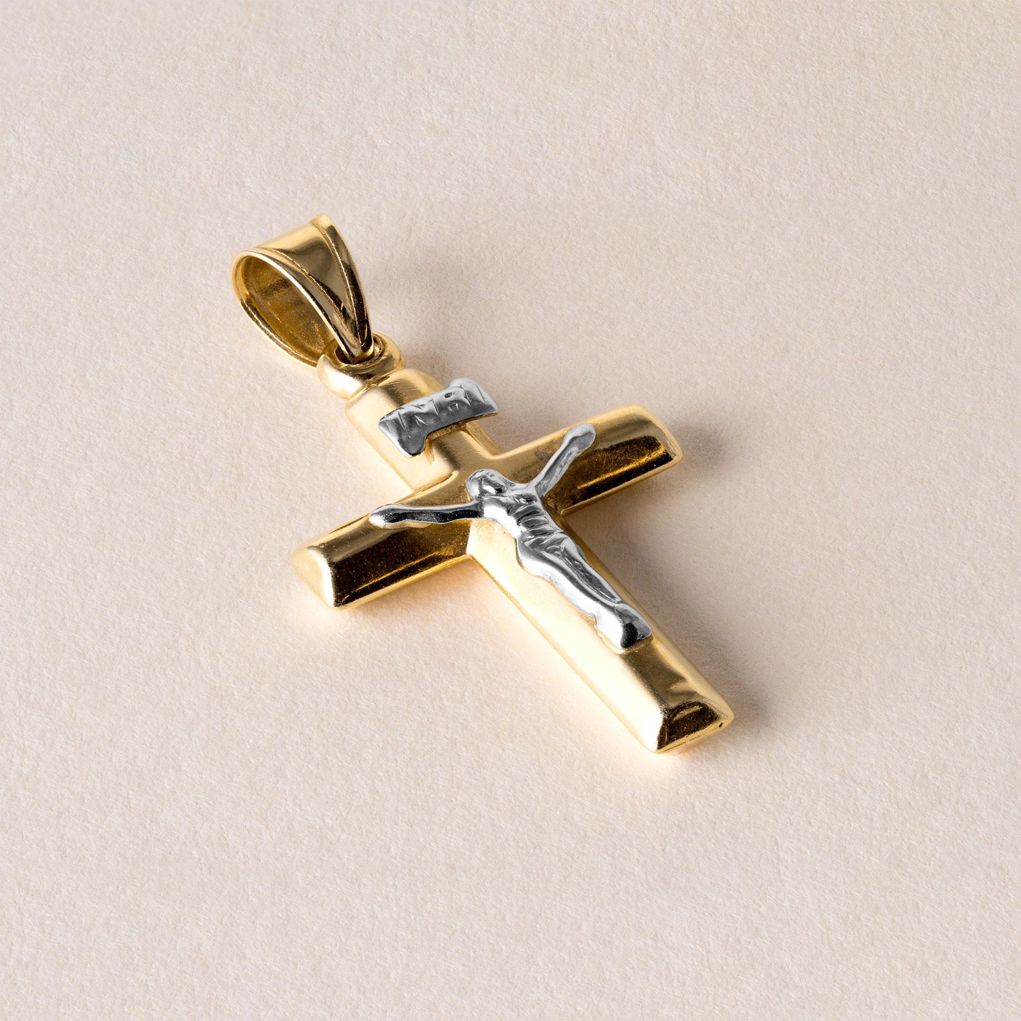 Vintage cross circa 1990
1.8 grams
1.2 x 1.25 inch
585 stamped on bale
JERSUSALEM inscribed on the back