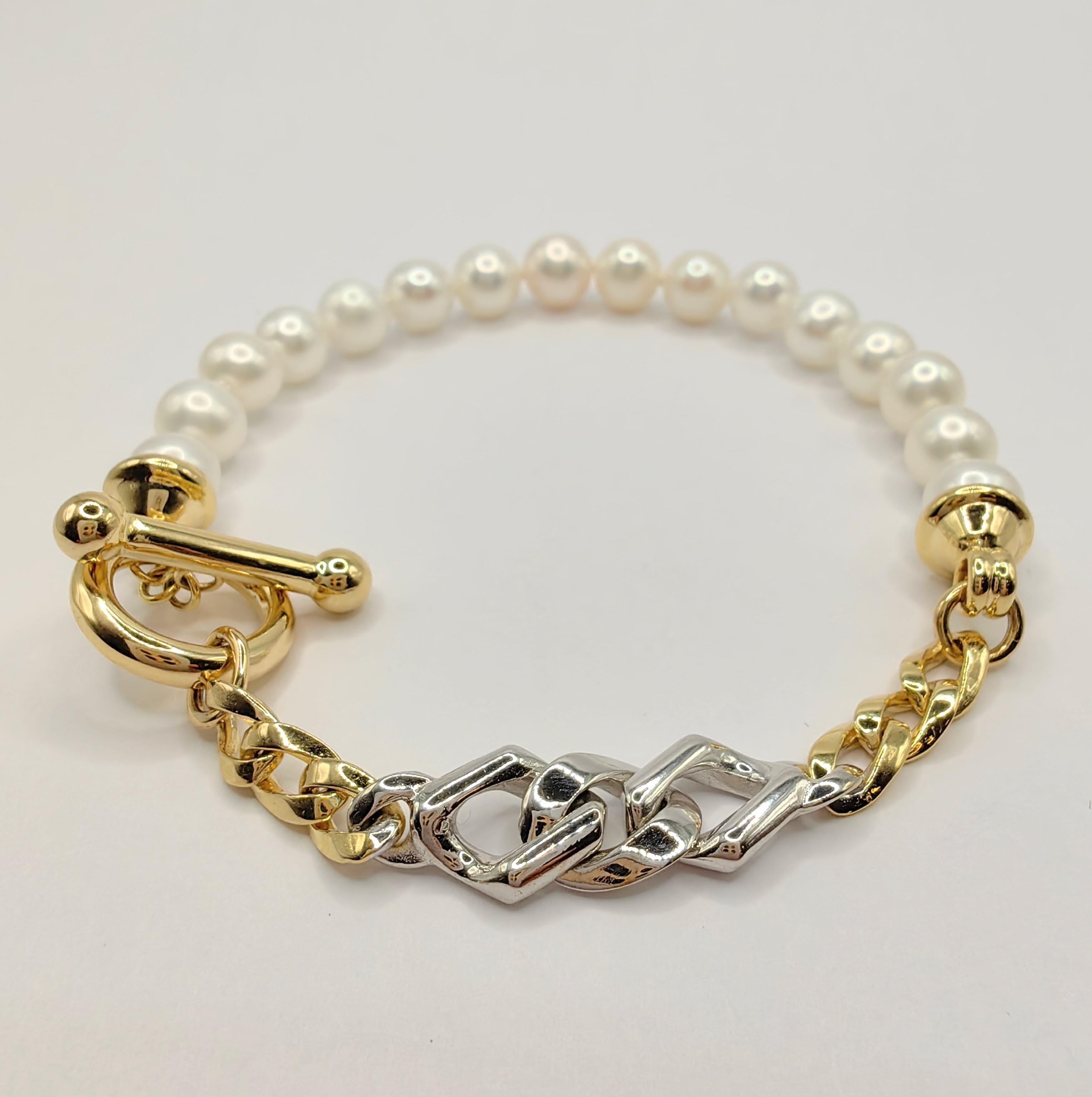 Taglio rotondo Bracciale vintage con catena di perle in oro giallo e bianco a due tonalità, 14K, con chiusura a ginocchiera in vendita