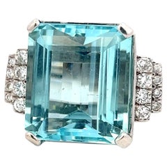 Vintage 14K WG Cocktail Ring with 0.48 Carat Round Diamonds & Aqua 19.37-17.12MM