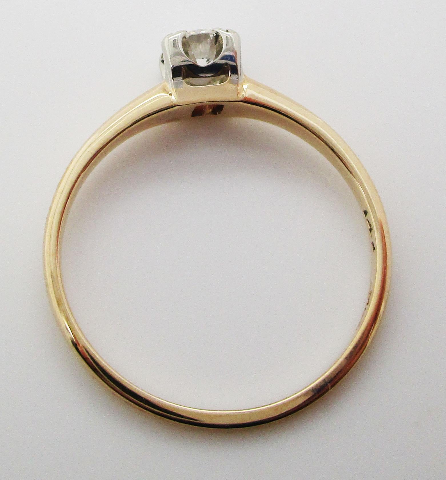 Vintage 14 Karat White and Yellow Gold Diamond Engagement Ring 4