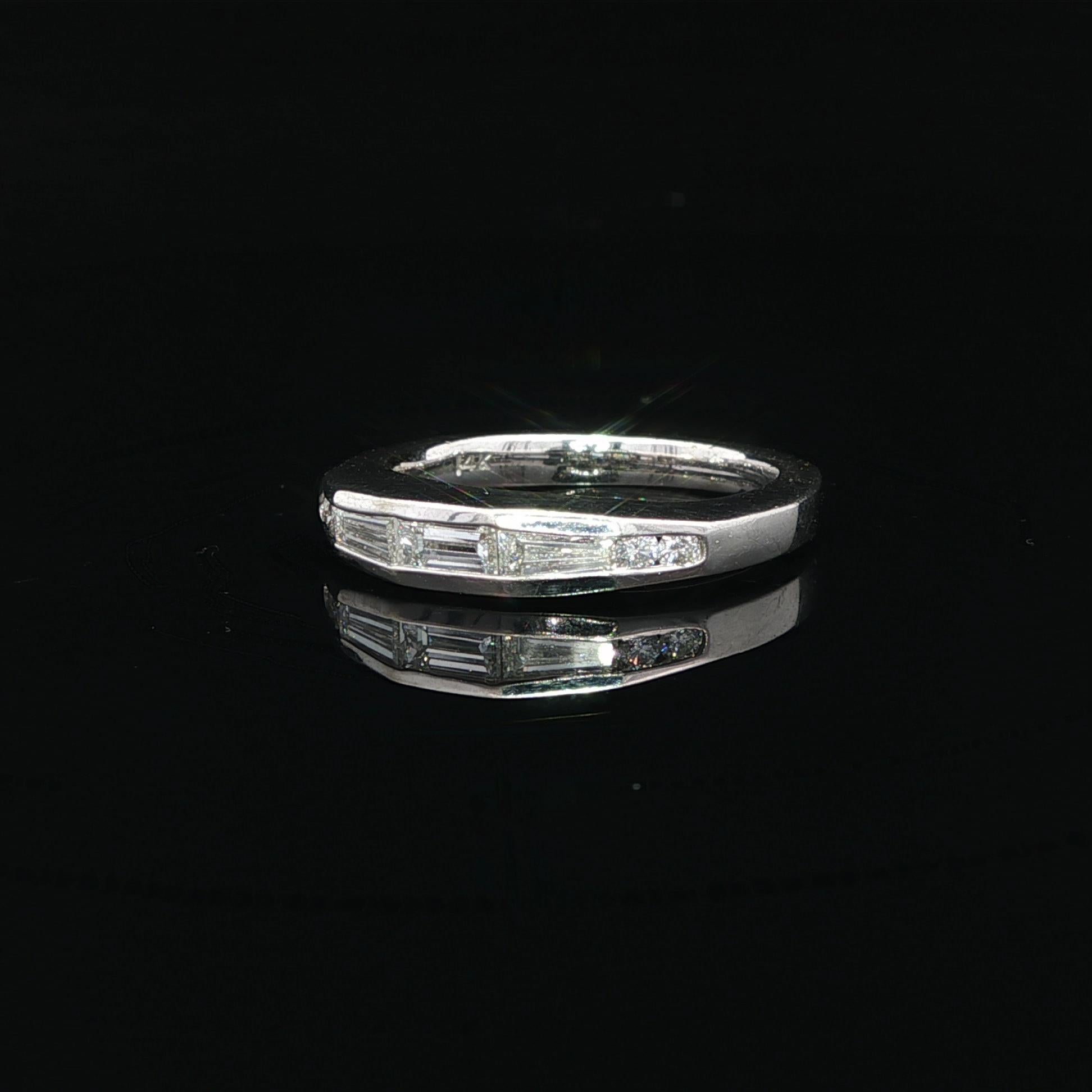 Vintage 14k Weißgold 0,45ct Channel Set Diamond Wide Unique Band Ring im Angebot 5